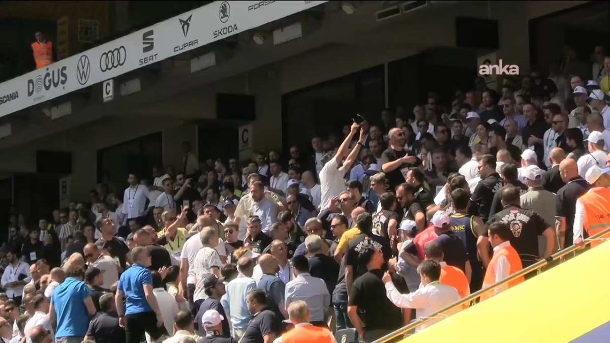 Fenerbahçe Kongresi gergin başladı