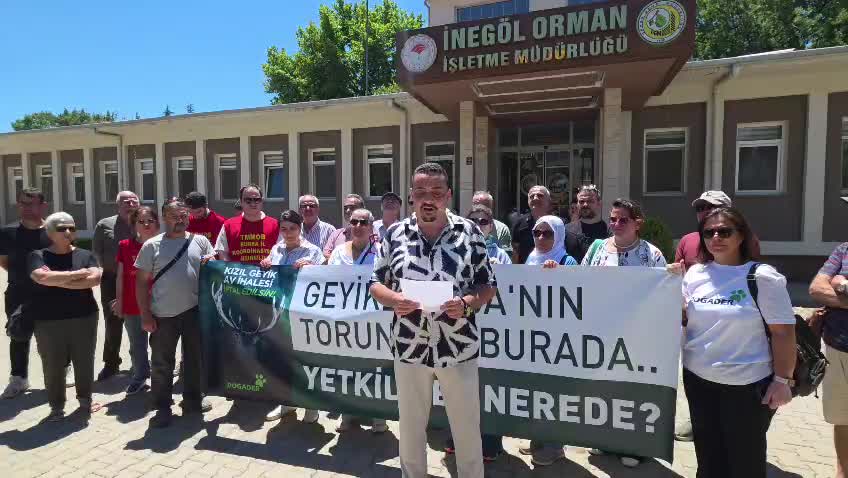 Bursa'da kızıl geyik avı ihalesi protesto edildi