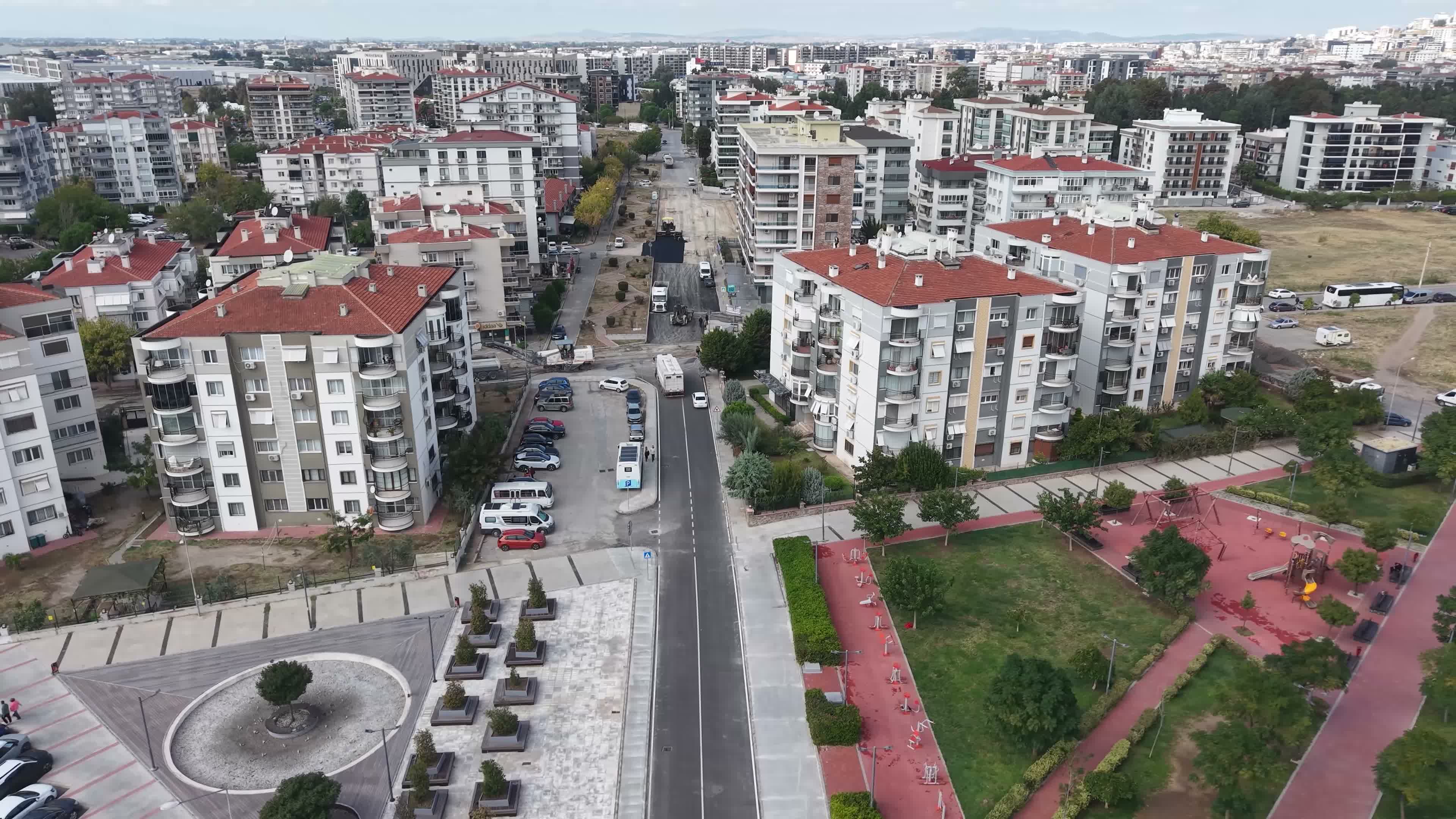 Ataşehir ve Harmandalı’da yollar yenileniyor
