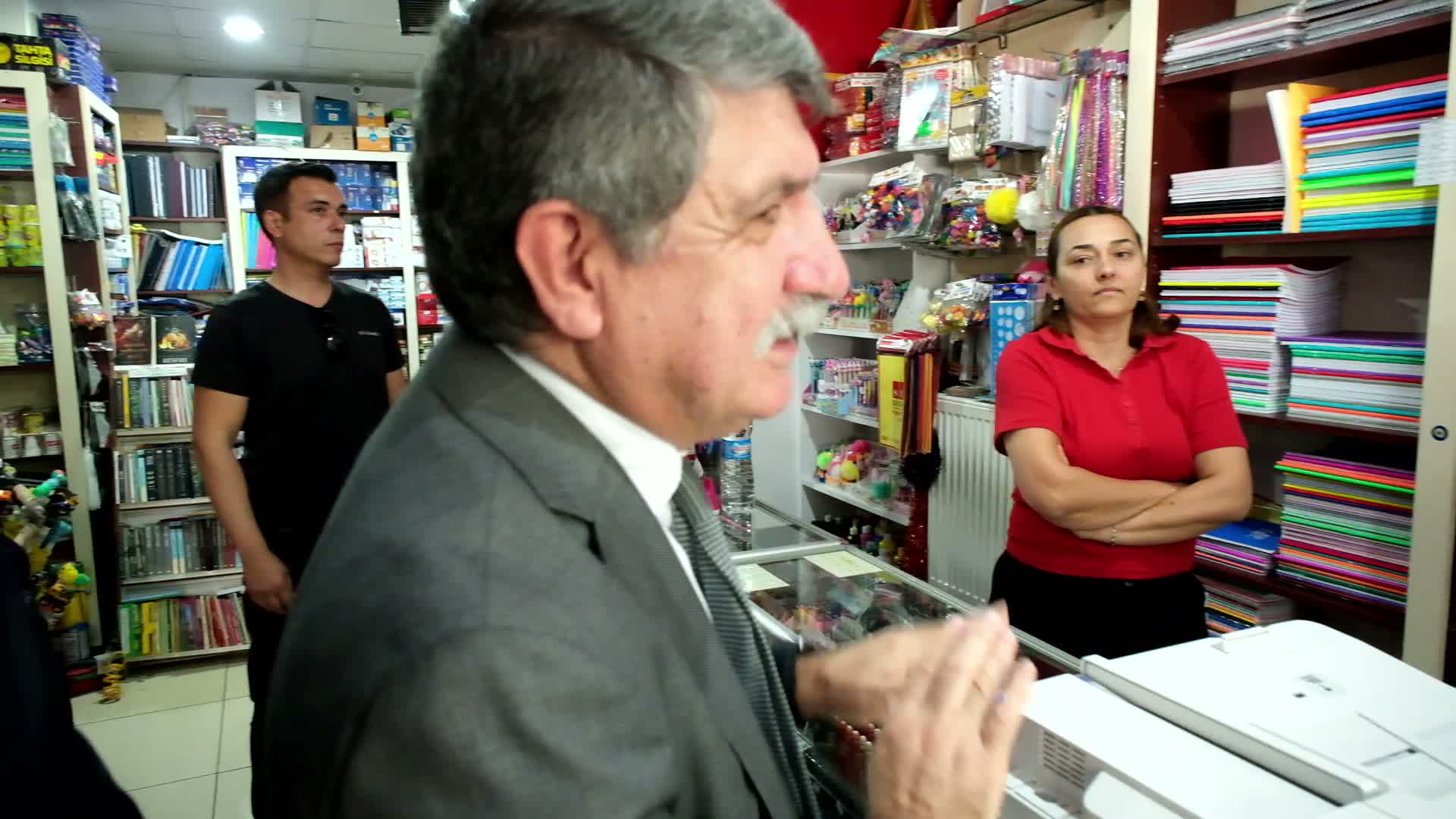 YENİ Partili Kanko ve Sarıgül Tunceli'de esnaf ziyaretinde bulundu... Sarıgül: “Çocuklarımız tostla test arasında sıkışmış, bir tost olmuş 150 lira”