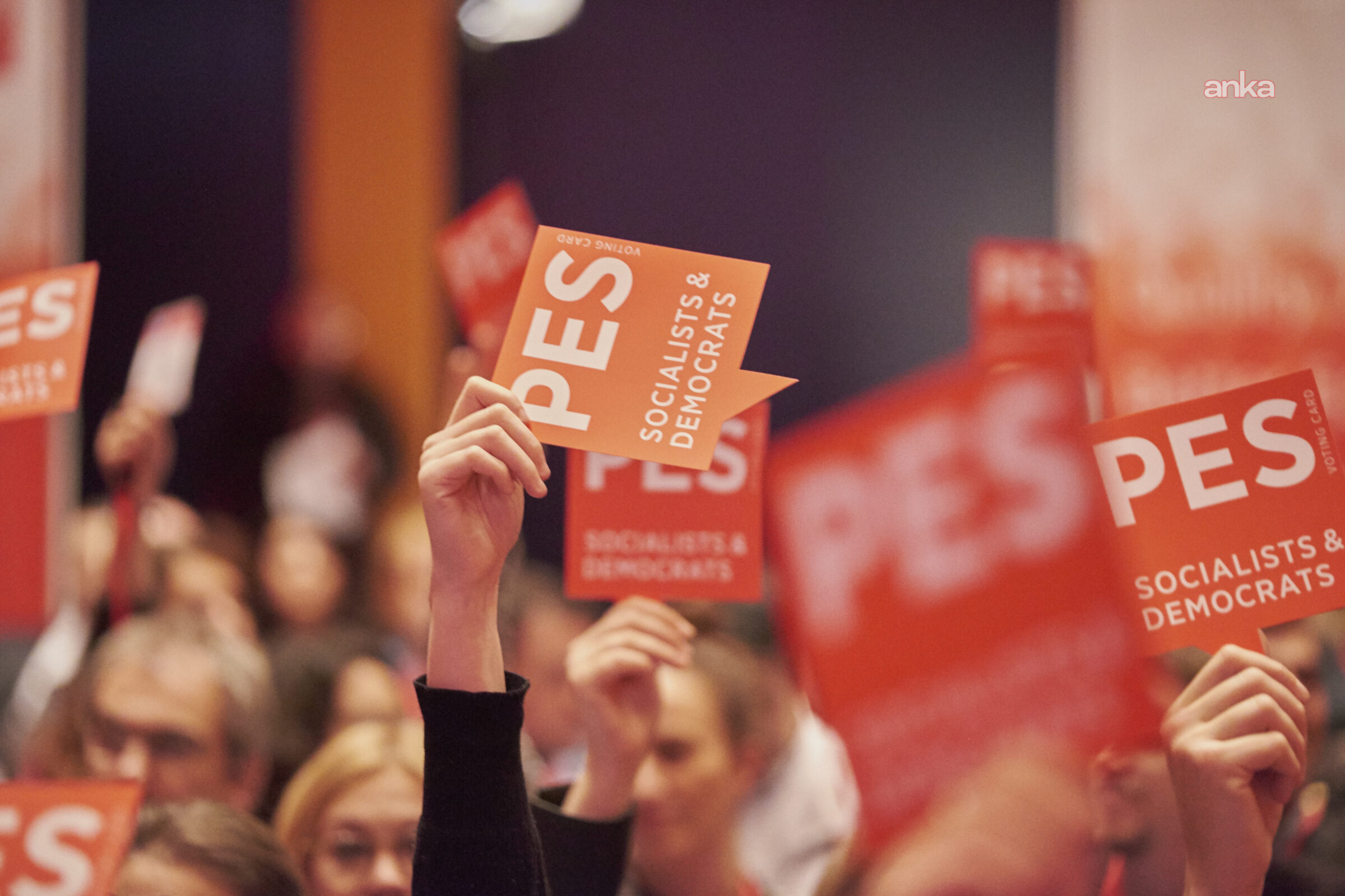 PES, CHP’nin üyeliğini askıya aldı, YENİ Parti oy birliğiyle üye olarak kabul edildi