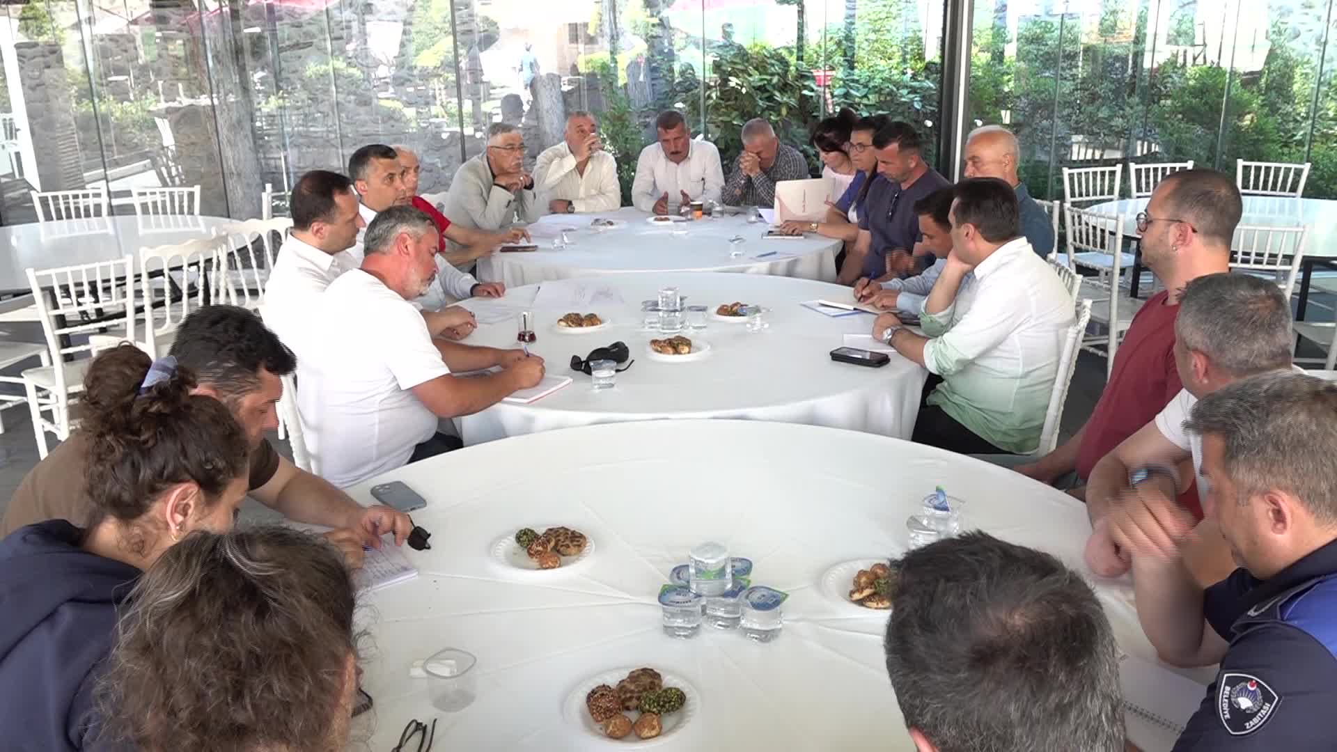Bornova’da sorunların çözümünde, muhtarlarla iş birliğiyle çalışılıyor