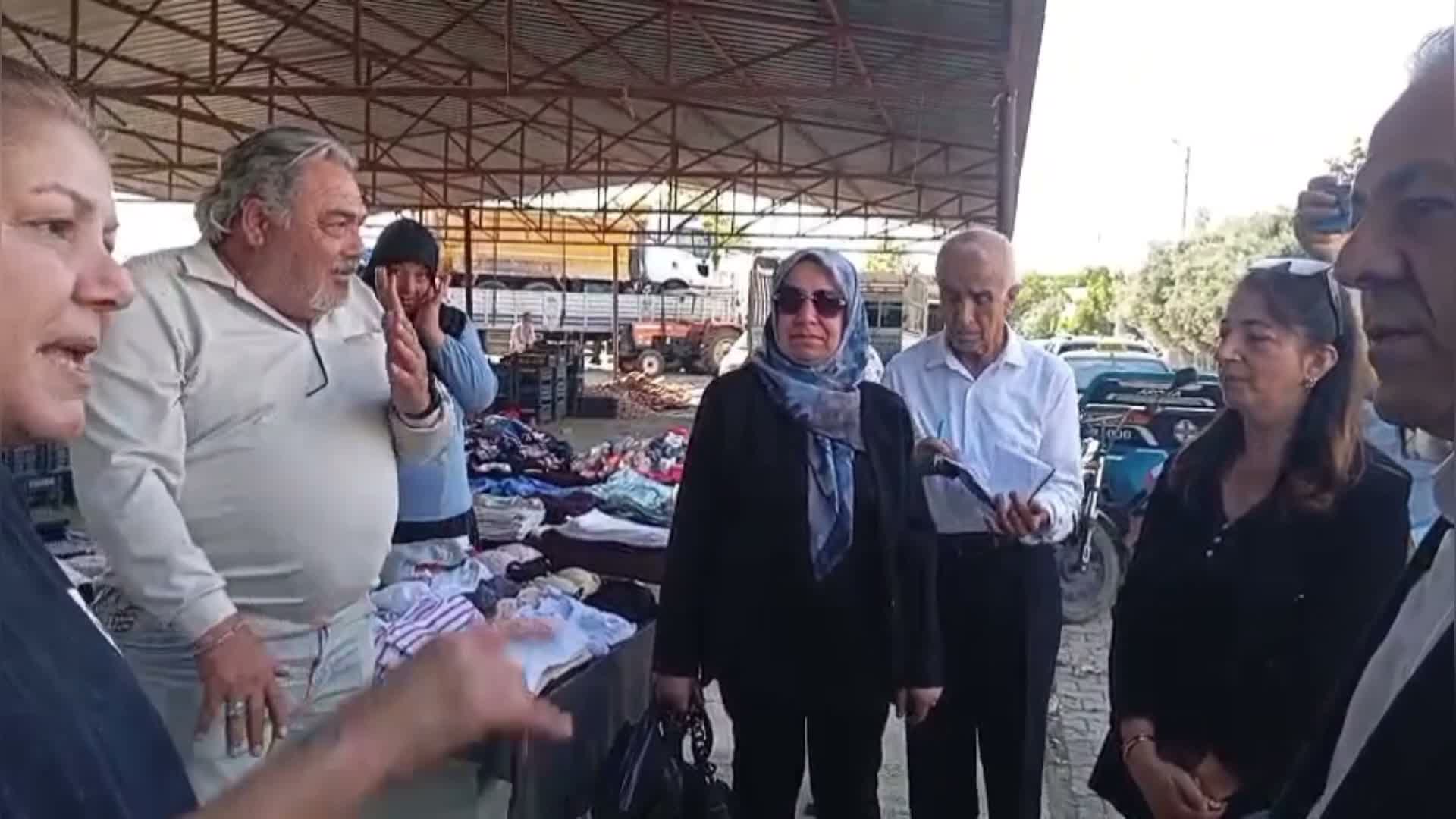 Osmaniyeli pazarcı, ziyarette bulunan İYİ Parti heyetine yakındı: “Emekliyim ek iş yapıyorum"