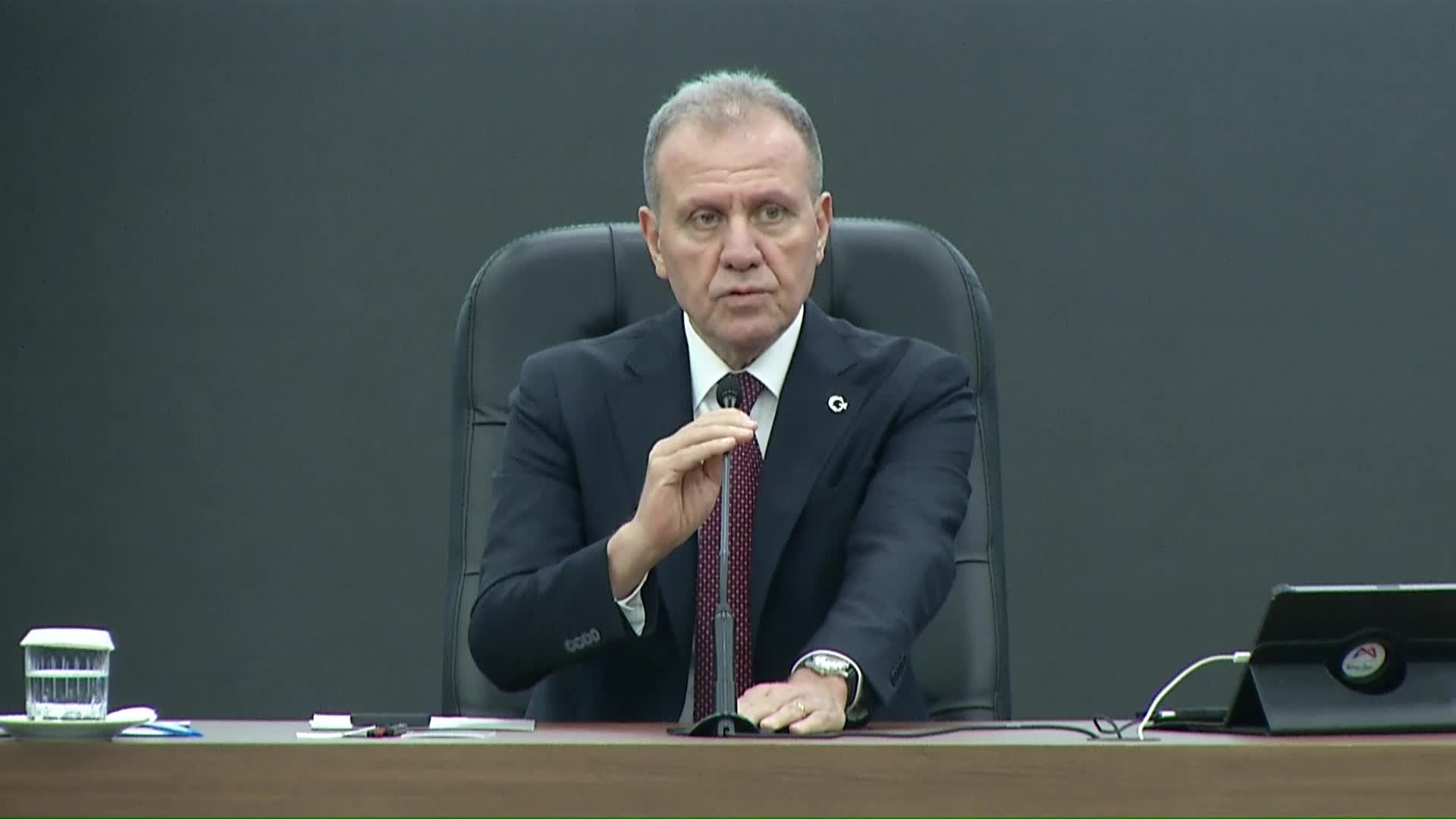 Vahap Seçer: "Bir kenti tanıtmak için bazı enstrümanlar kullanmanız lazım"