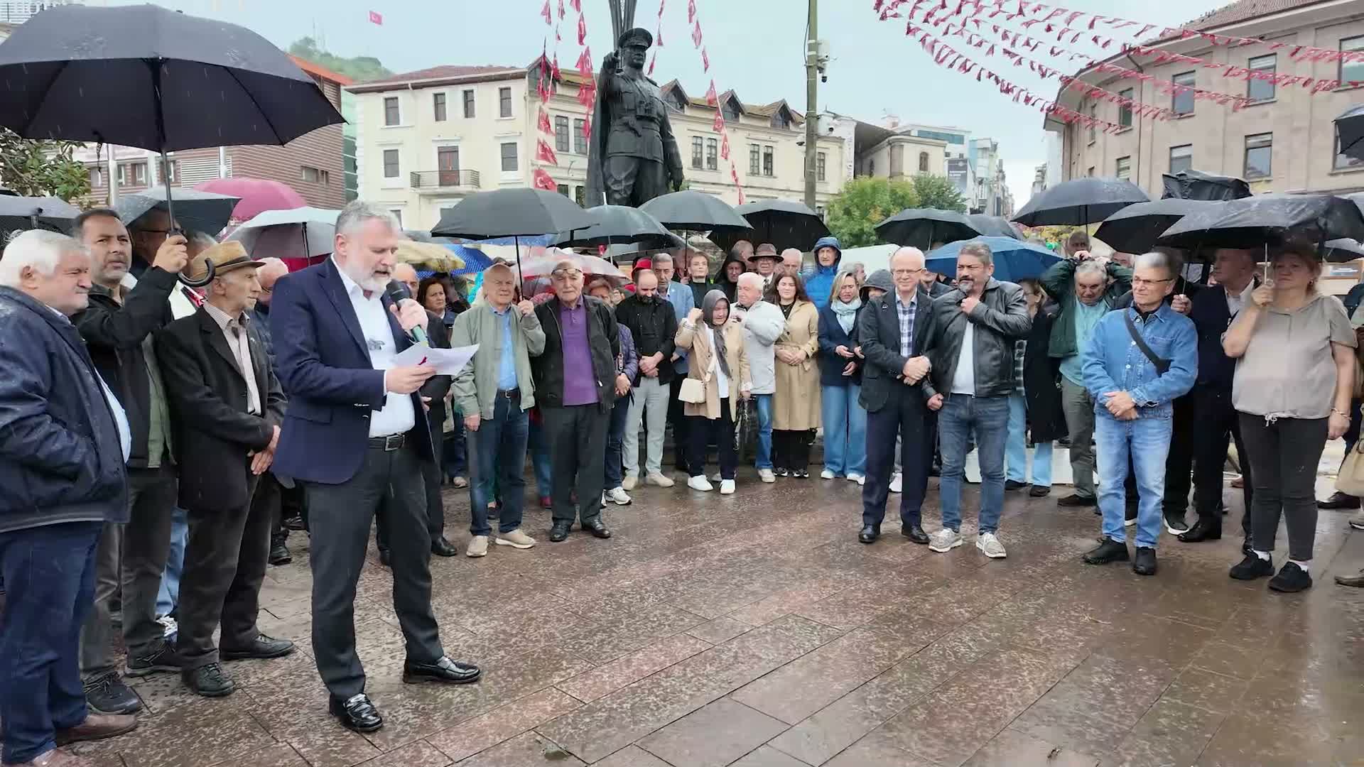 YENİ Parti'den Giresun’da Halk TV’ye destek açıklaması: “Özgür basın sansüre boyun eğmez, gerçekler hapsedilemez”