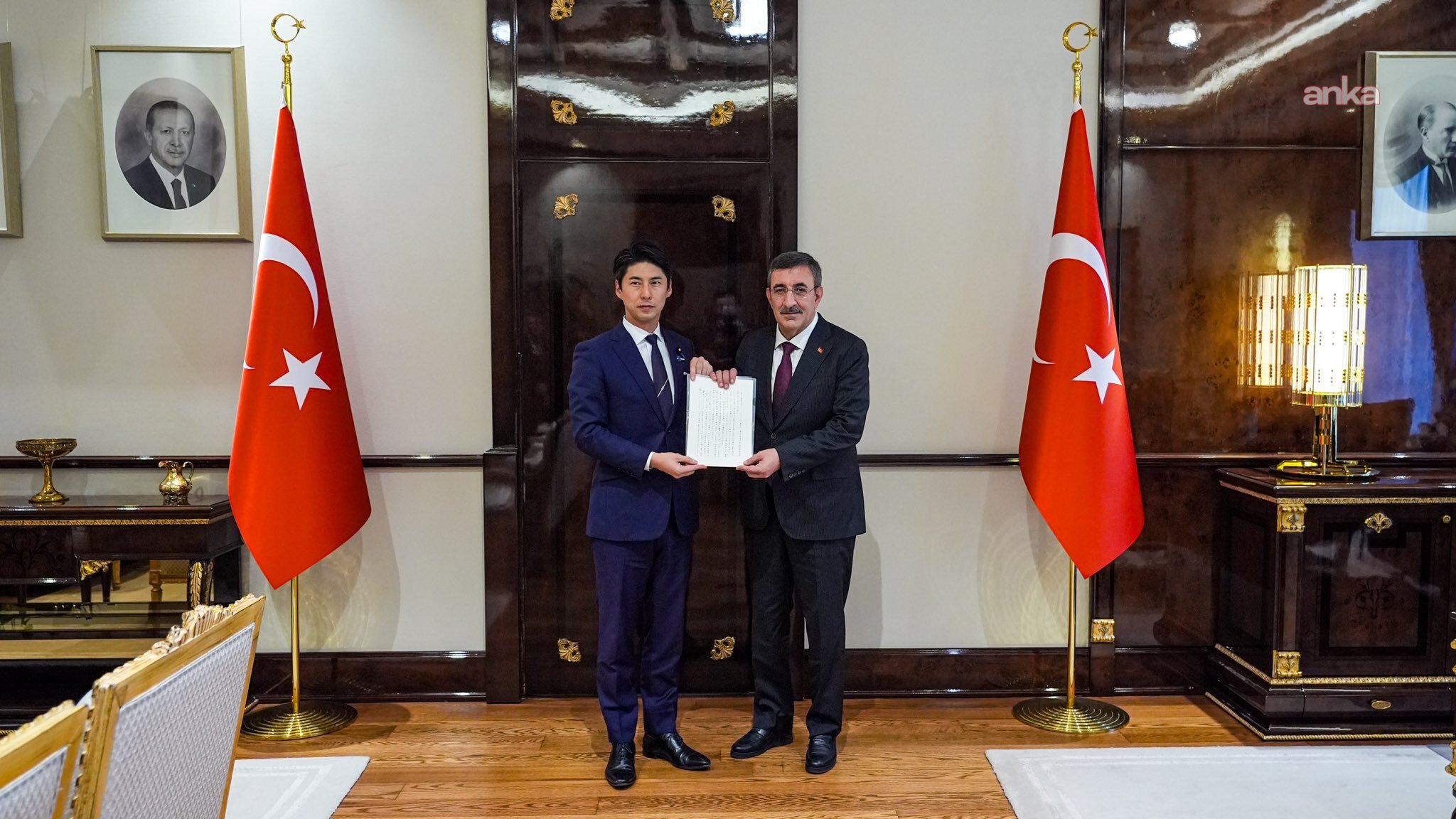 Cevdet Yılmaz, Japonya Devlet Bakanı Nakasone ile görüştü
