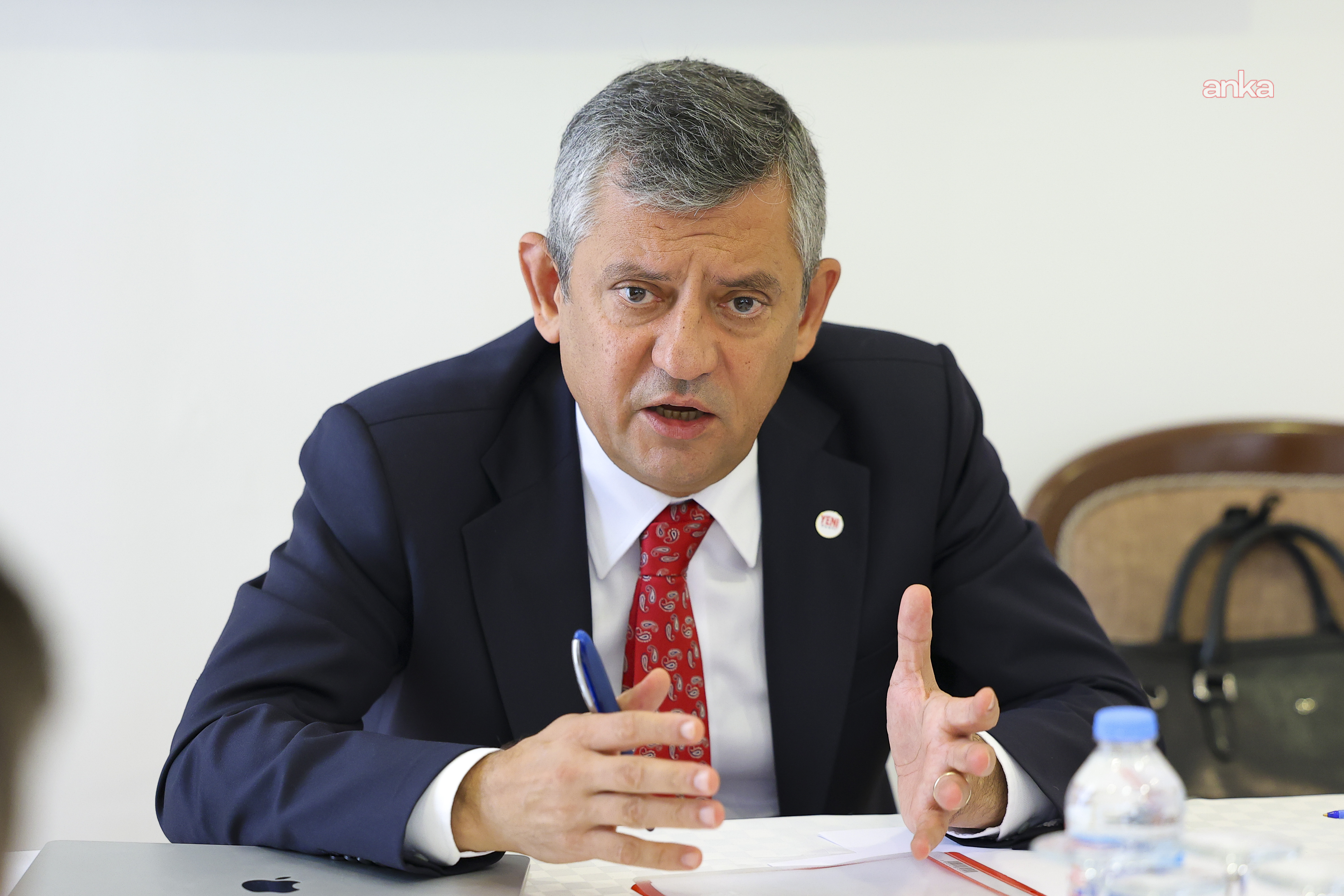 Özgür Özel: "Teslim olmama kararlılığımızı alamazlar"