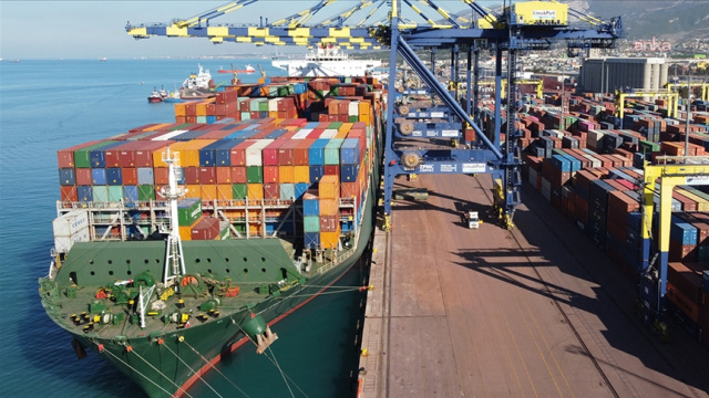 TÜİK: Haziranda dış ticaret açığı yüzde 26,2 artarak 10,4 milyar dolara yükseldi