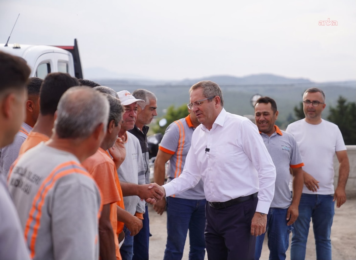 Ayvalık Belediye Başkanı Ergün, Temizlik İşleri Müdürlüğü ekibiyle buluştu