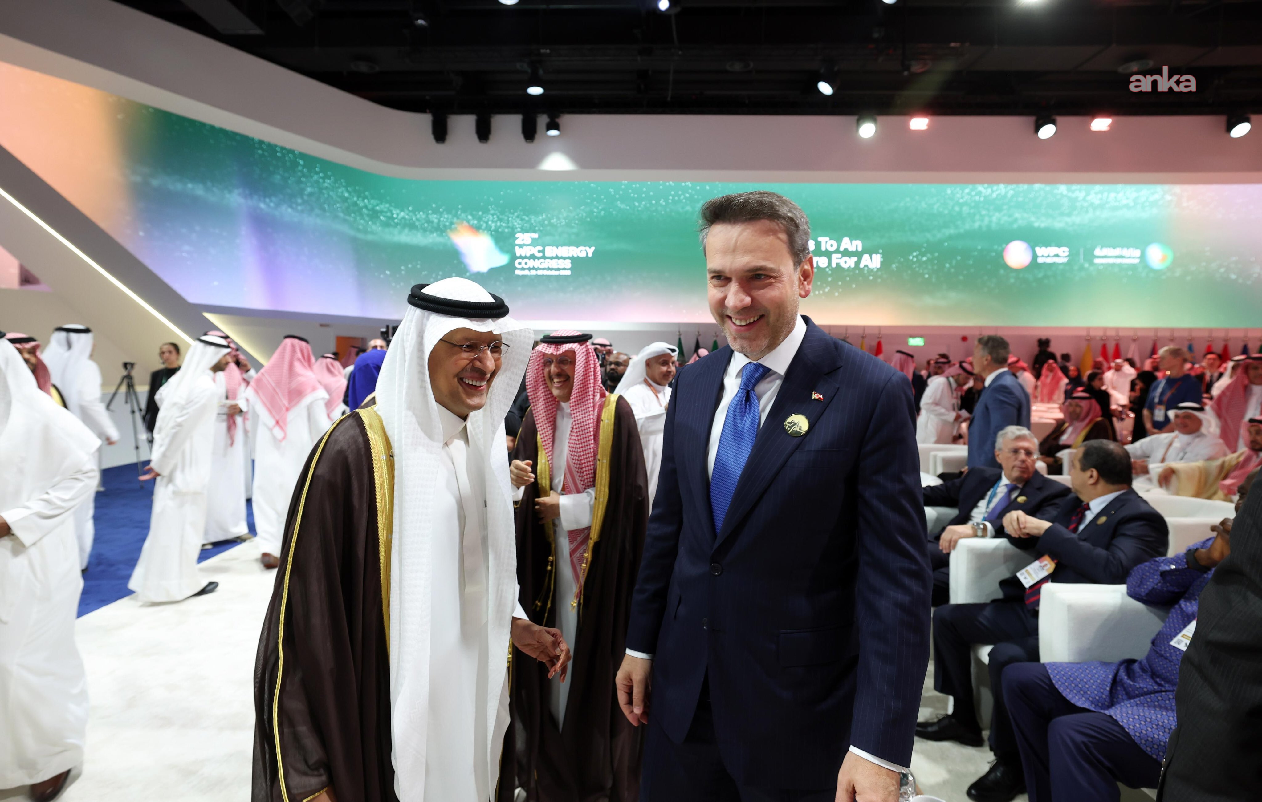 Enerji Bakanı Bayraktar, Riyad'da Dünya Petrol Kongresi'ne katıldı