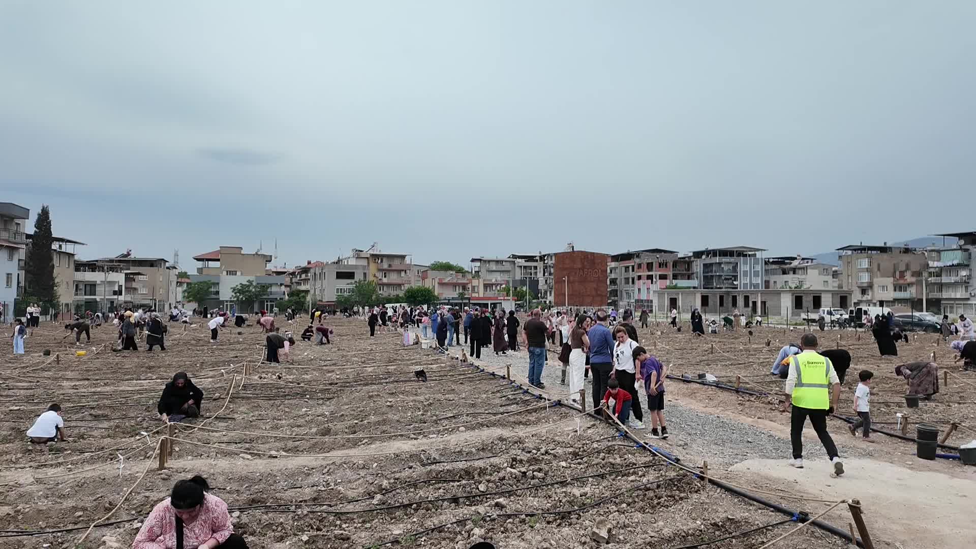 Avrupa’dan Bornova’ya kent bostanı incelemesi