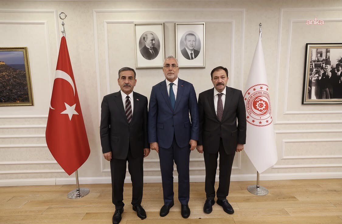Önder Kahveci, kamu çalışanları ve emeklilerin taleplerini Bakan Işıkhan’a iletti