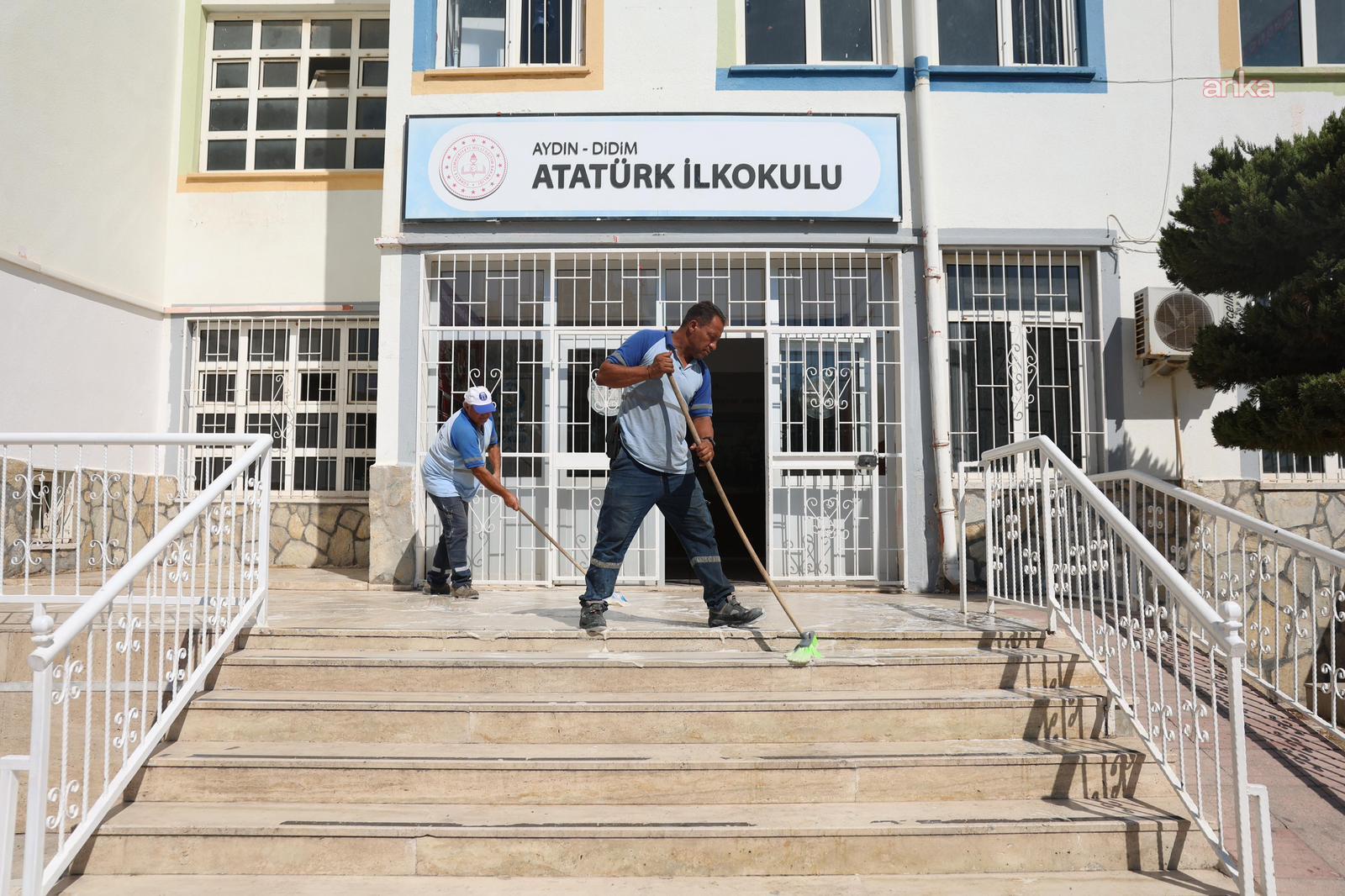Didim Belediyesi, okulları yeni eğitim öğretim yılına hazırlıyor