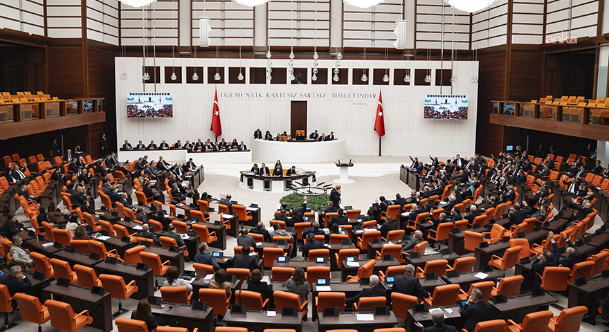 TBMM Genel Kurulu... Necmettin Çalışkan, Kızılay Kanun Teklifi’ni eleştirdi: Bu yasa doğrudan soyguna teşvik yasası