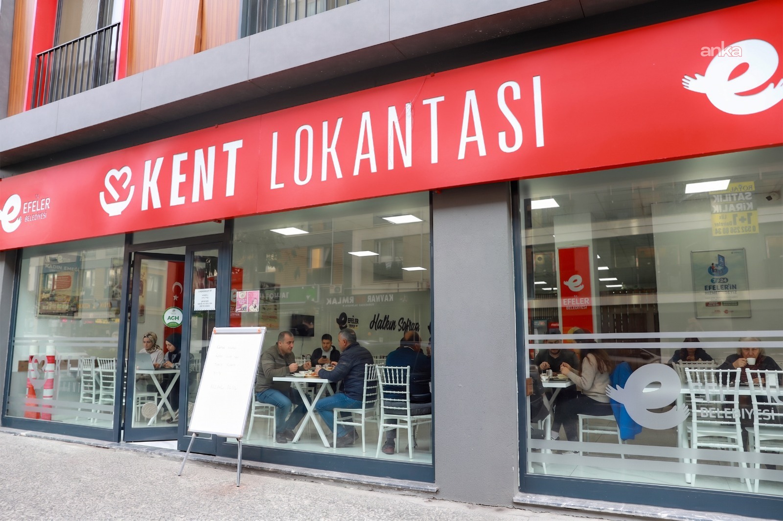 Efeler'de sosyal dayanışma büyüyor