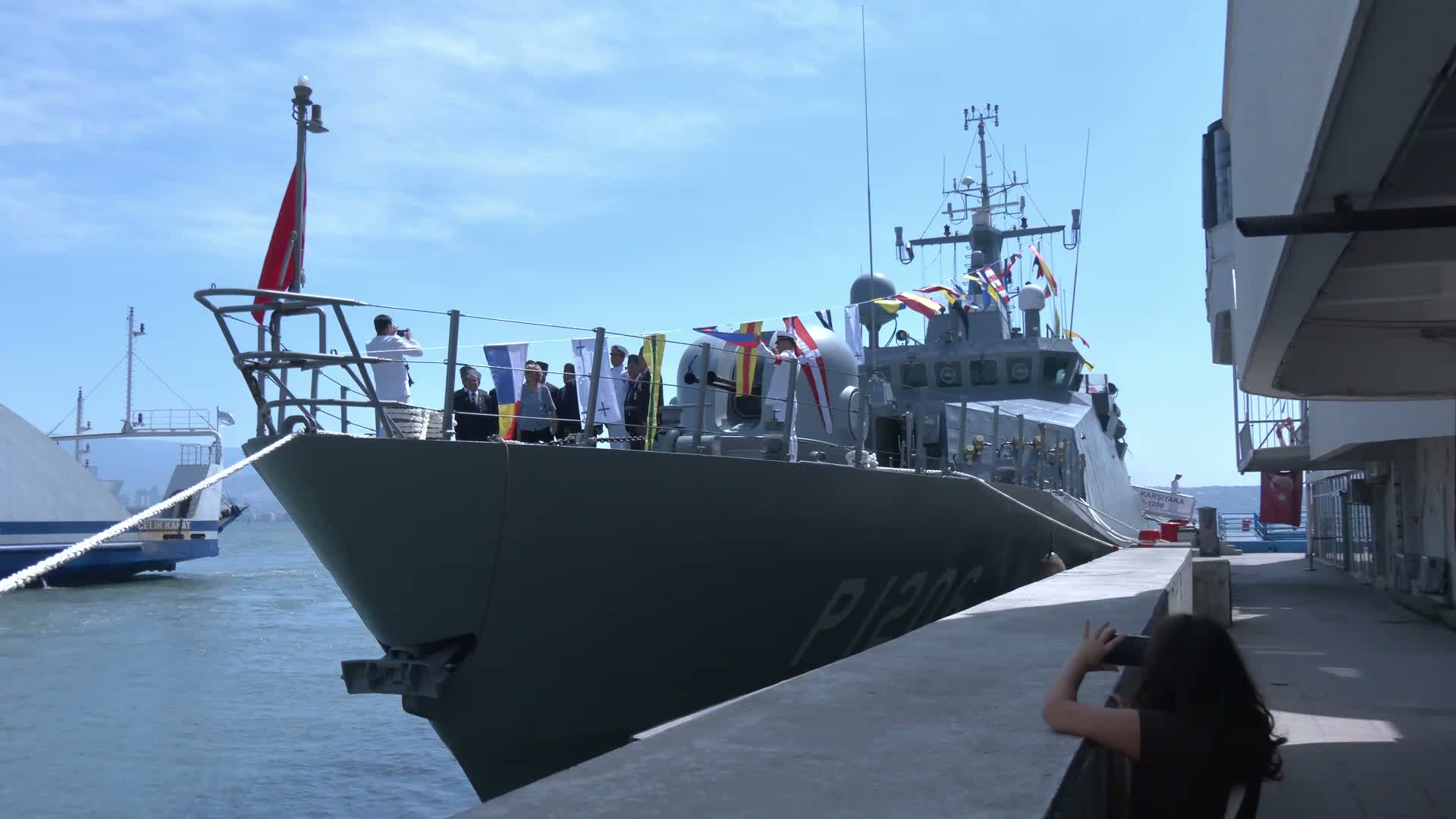 TCG Karşıyaka, 30 Ağustos Zafer Bayramı'nda ziyarete açıldı