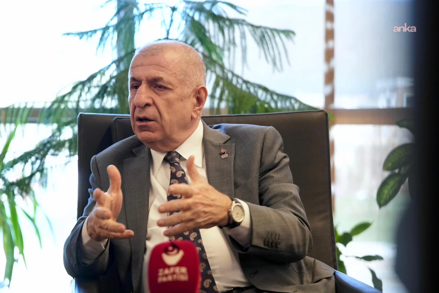 Özdağ'dan Suriyelilere seçim öncesi vatandaşlık verilebilir iddiası