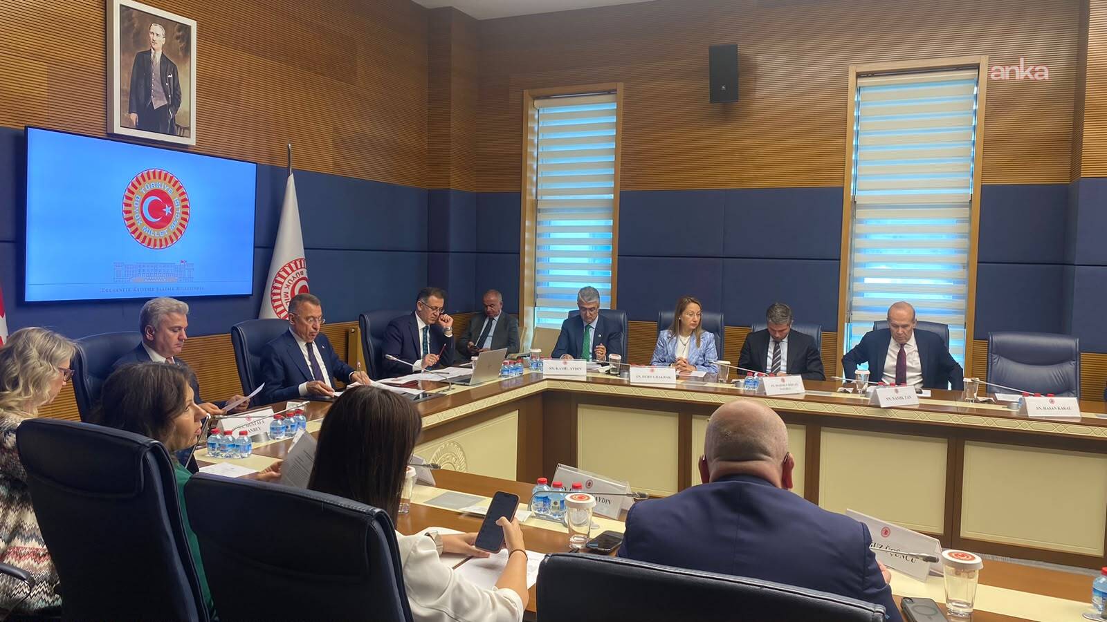 TBMM Dışişleri Komisyonu'nda "COP31" tartışması... Çakırözer: "NATO Zirvesi'nde olduğu gibi COP31 öncesinde de önleyici gözaltı ve tutuklamalar yapılmamalı"