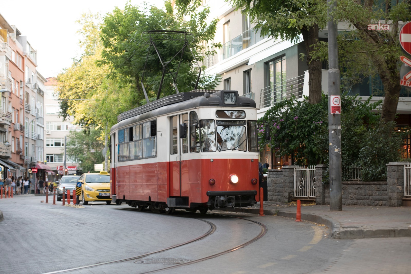 İBB’den Moda Tramvayı’nda bakım ve ray yenileme çalışması
