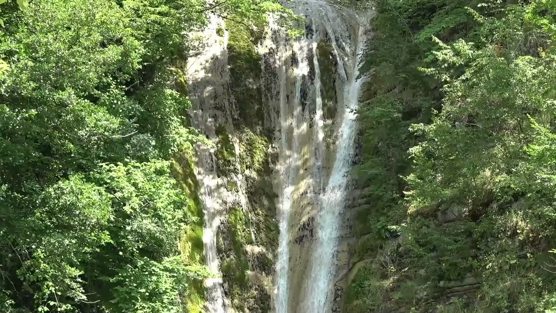 Sinop'un saklı hazinesi Tatlıca Şelaleleri Tabiat Parkı turistlerin gözdesi oldu