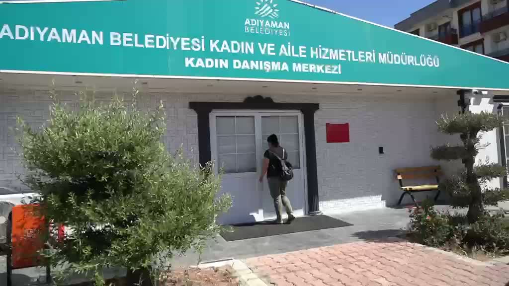 Adıyaman Belediyesi'nin kadınlara yönelik diyetisyen ve spor hizmetleri sürüyor