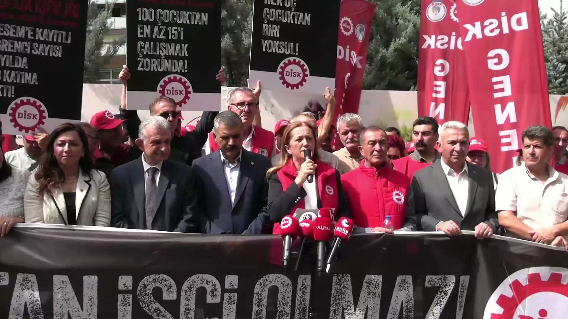 DİSK MEB önünde... Genel Başkan Çerkezoğlu: "Bir ülkenin çocukları çalışırken ölüyorsa bu düzen değişmelidir"