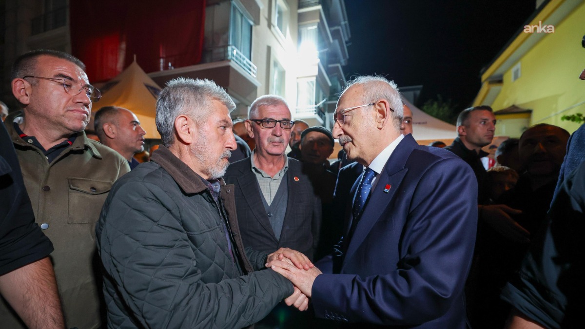 Kemal Kılıçdaroğlu, şehit Ahmet Türkoğlu'nun ailesine taziye ziyaretinde bulundu