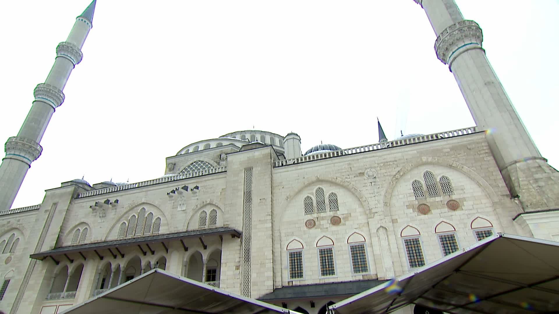 Üsküdar Belediye Başkan Vekili Dündar Ziya Gültekin, son yolculuğuna uğurlandı
