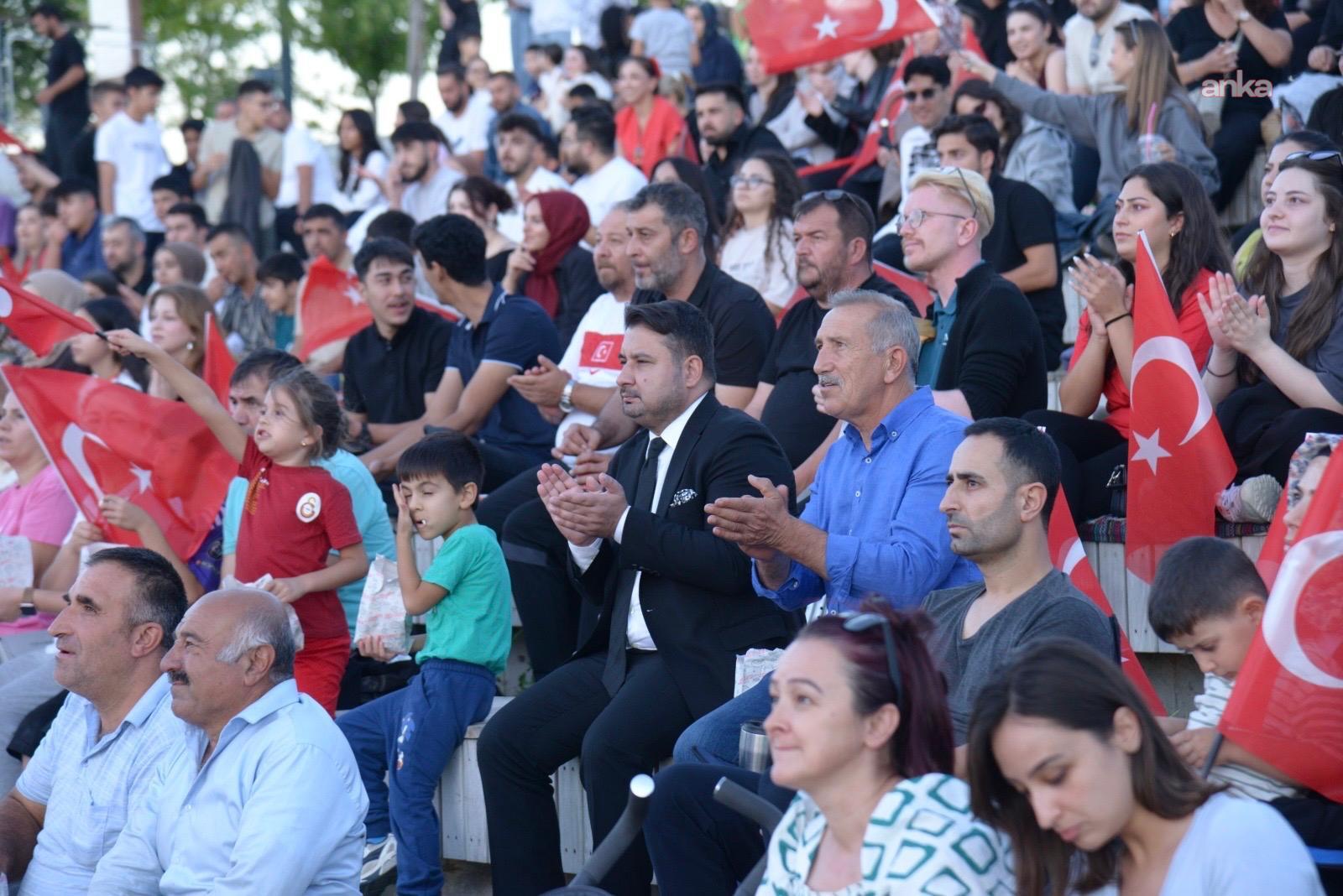Kahramankazan'da milli gurur: Şampiyonluk coşkusu birlikte yaşandı
