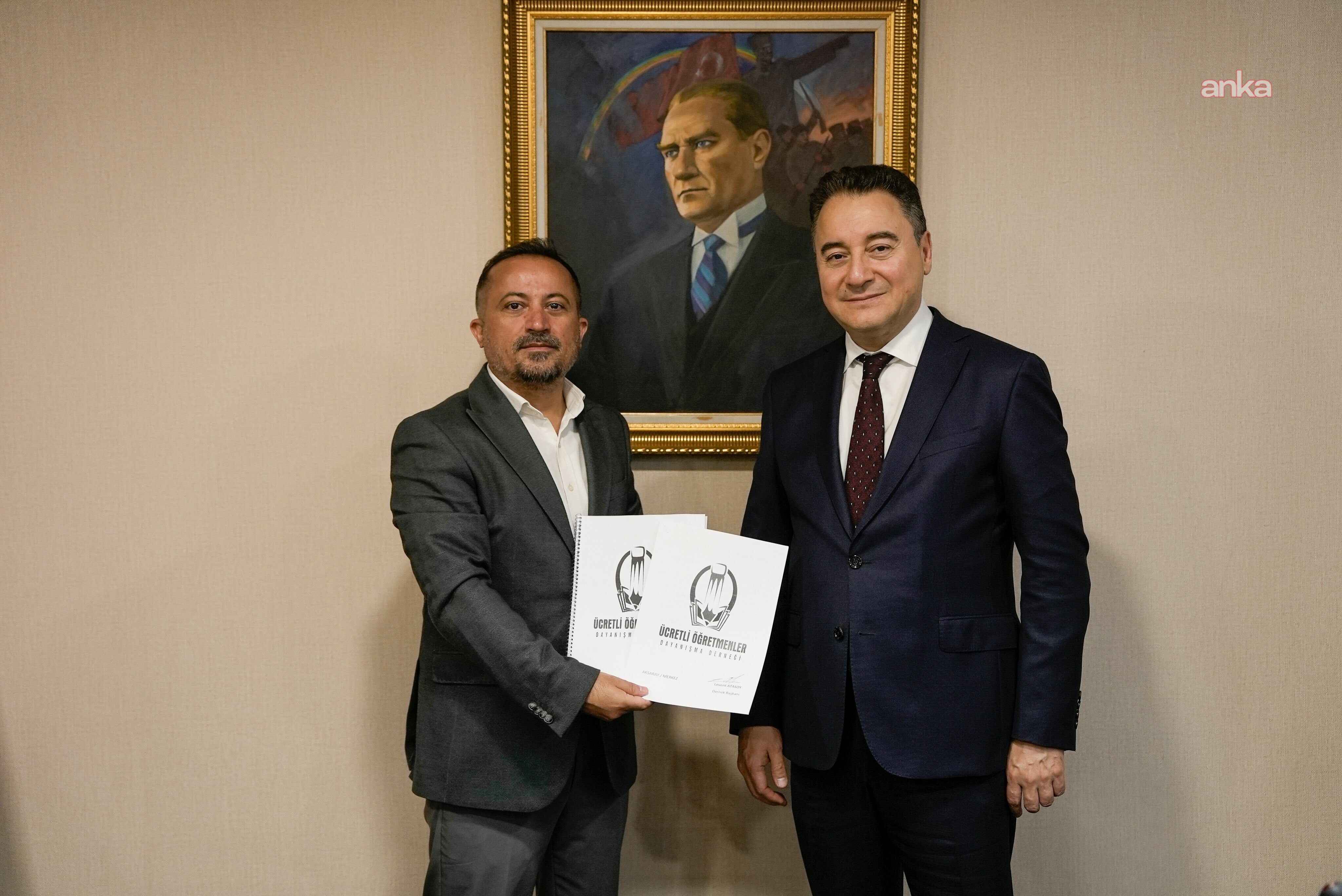 DEVA Partisi Genel Başkanı Babacan, Ücretli Öğretmenler Dayanışma Derneği Başkanı Atasoy ile bir araya geldi