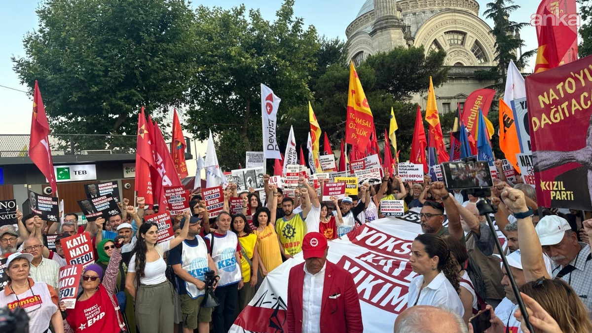 NATO Zirvesi Taksim'den Dolmabahçe'ye yürüyüşle protesto edildi