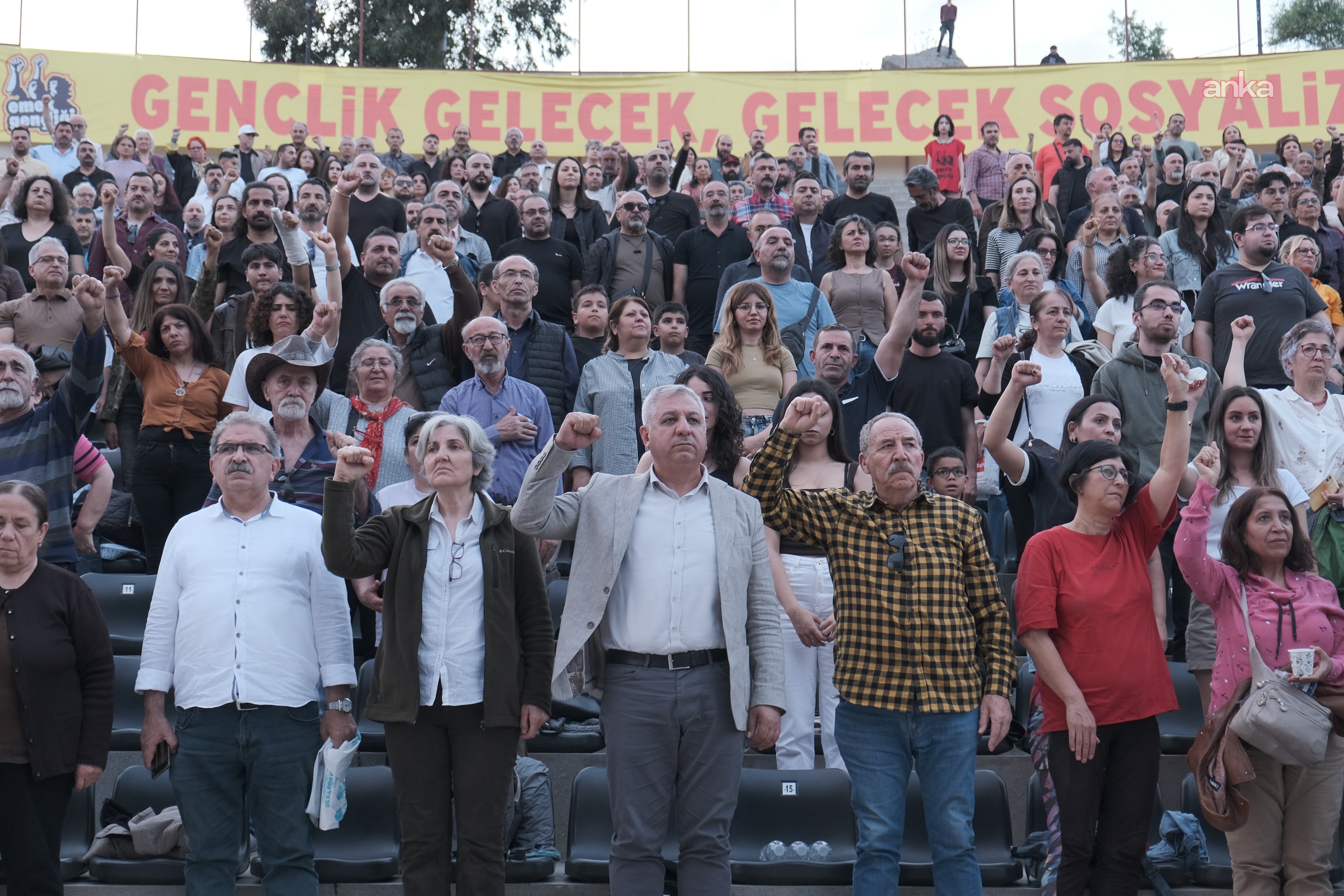 EMEP, İzmir’de Üç Fidan'ı andı... EMEP Genel Başkanı Aslan: "NATO’nun nasıl bir savaş örgütü olduğunu tüm halka anlatmalıyız"
