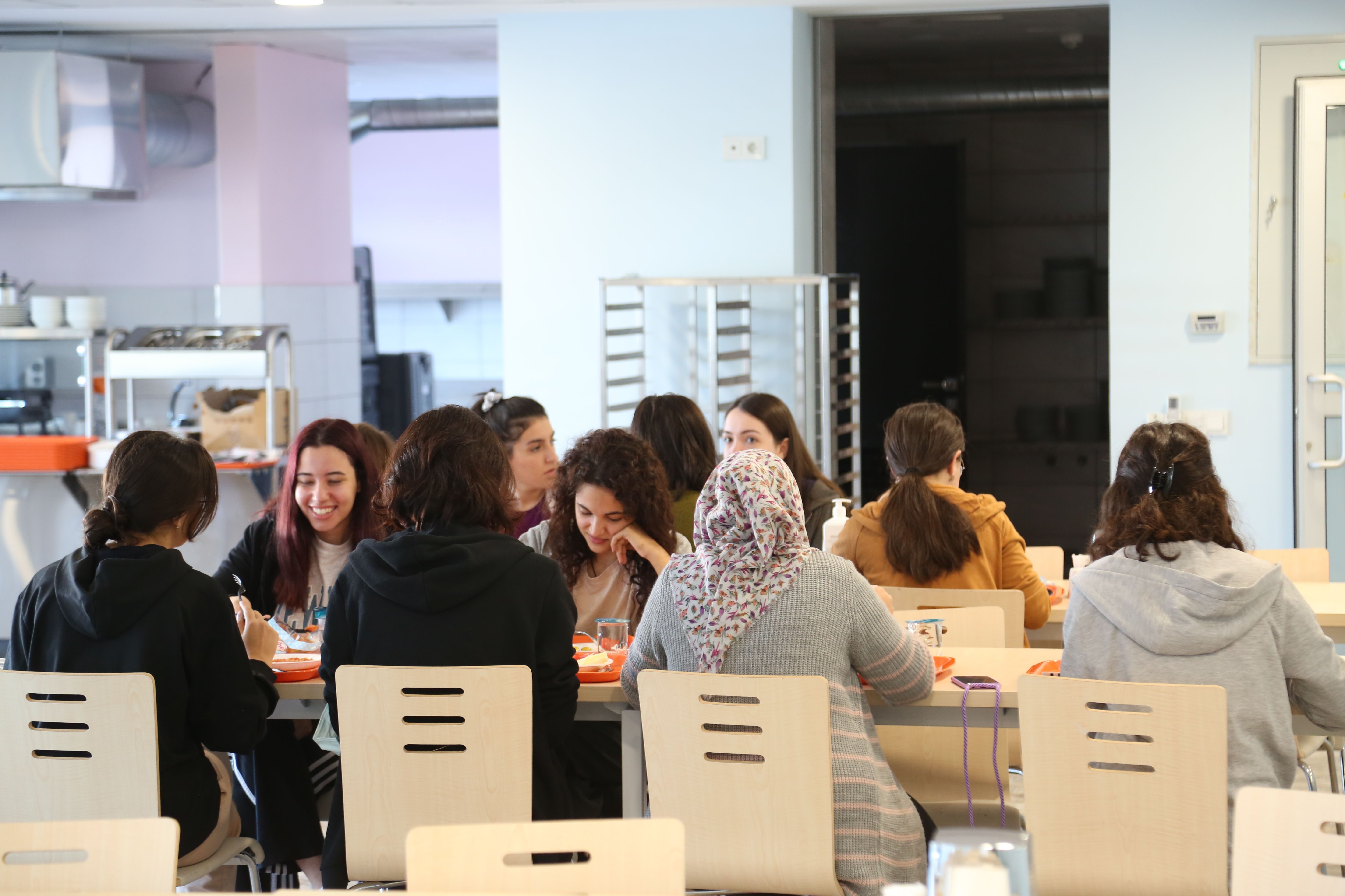 İBB: Genç Üniversiteli Sosyal Destek programı kapsamında bugüne kadar 488 bin 18 kez destek sağlandı