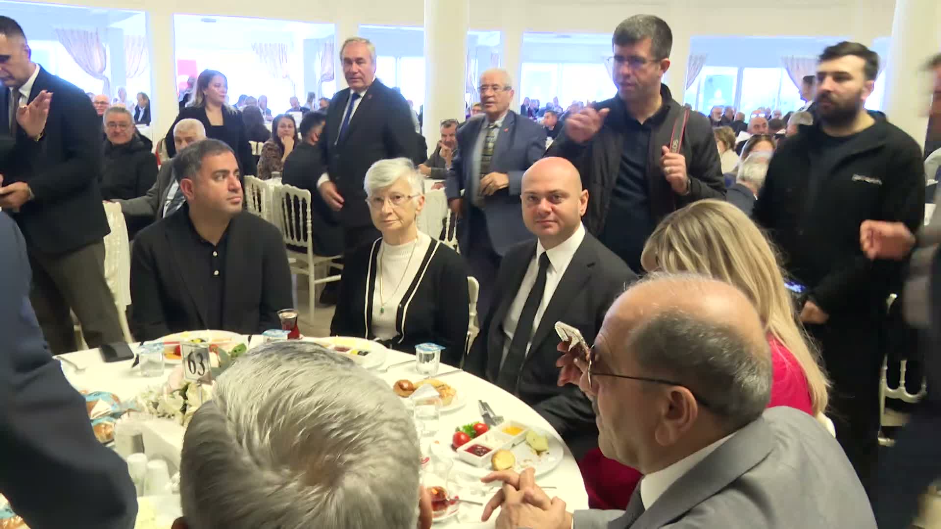 İBB Başkan Vekili Aslan, "Muhtarlar Günü" buluşmasında konuştu: “Mahallelerimizin sesini bize taşımaya devam edin”