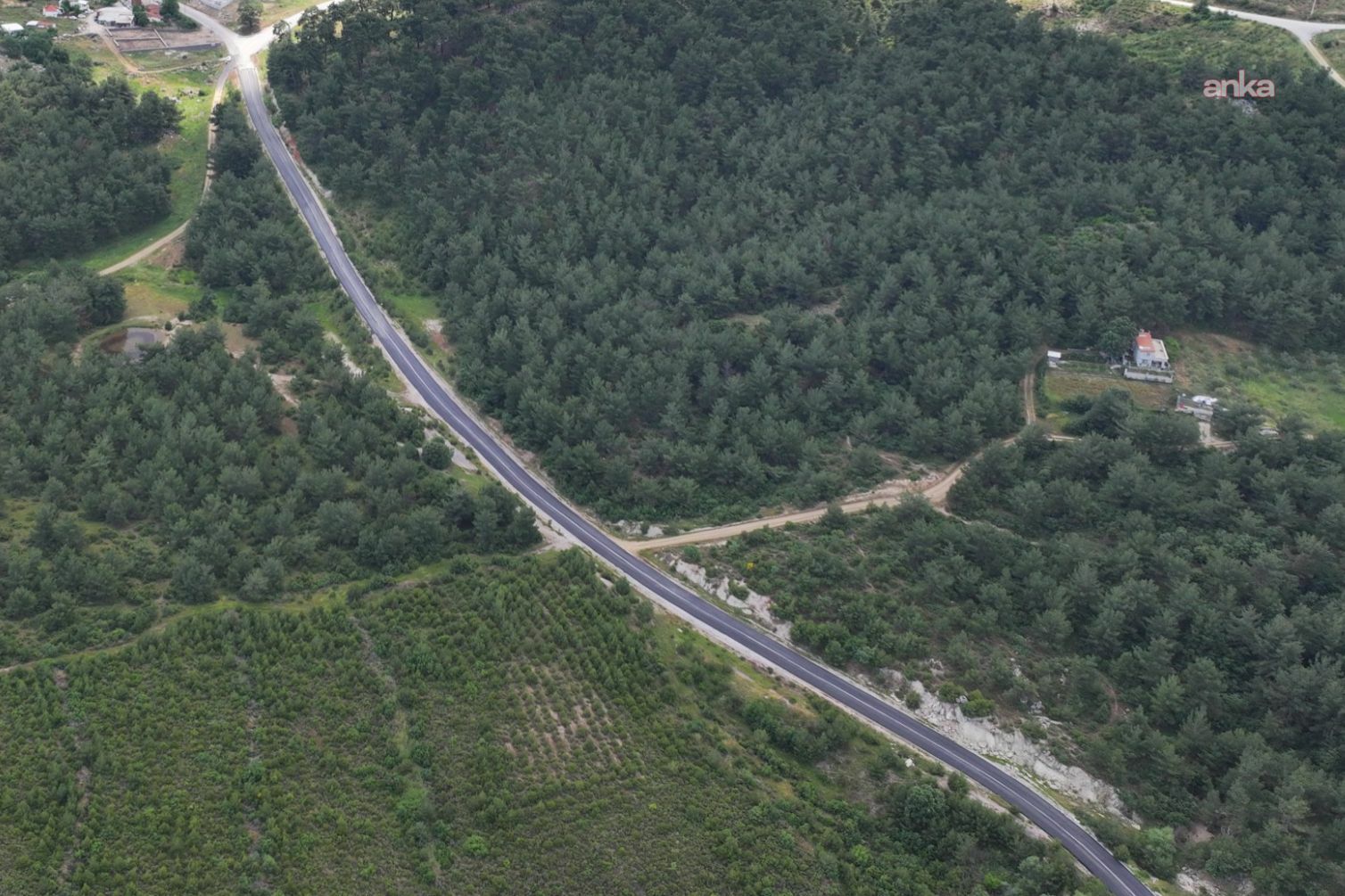 Manisa Büyükşehir Belediyesi, Büyüksümbüller ile Ortaköy arasındaki yolu yeniledi