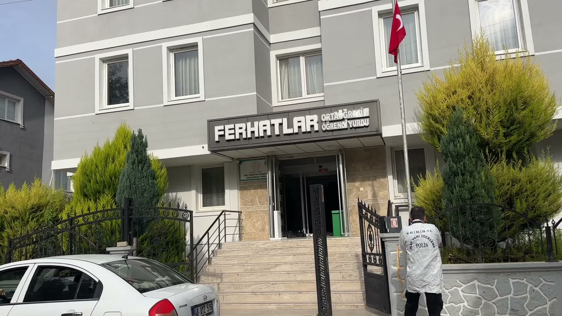 Burdur’da 25 yaşındaki genç kaldığı öğrenci yurdunda ölü bulundu