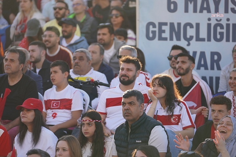 Beylikdüzü Belediyesi, Dünya Kupası heyecanını Yaşam Vadisi’ne taşıdı
