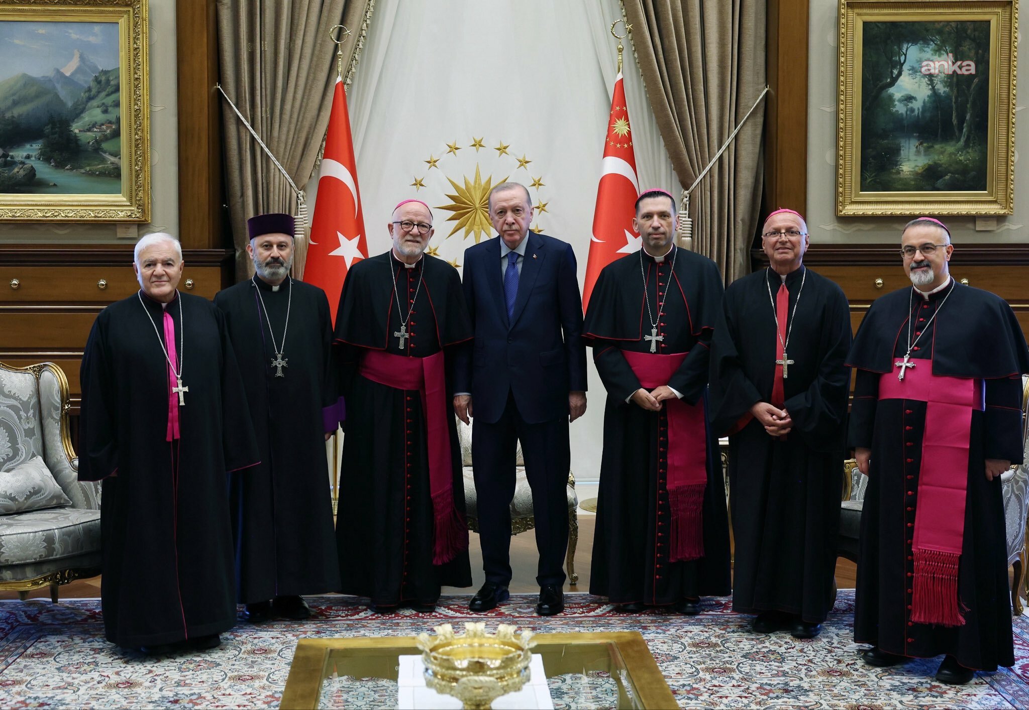 Cumhurbaşkanı Erdoğan, Katolik Episkoposlar heyetini kabul etti