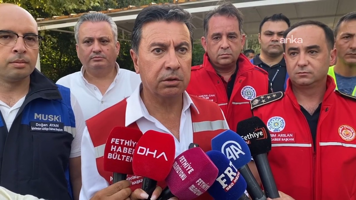 Ahmet Aras: Yangının İnlice'ye ulaşmaması için tüm gücümüzle çalışıyoruz