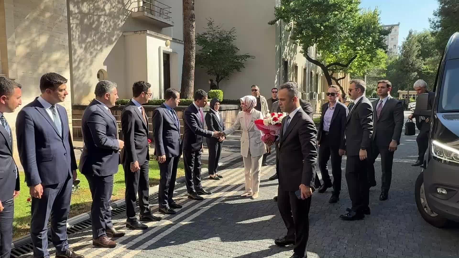 Bakan Göktaş, Diyarbakır’da yapımı süren sosyal hizmetler kampüsünde incelemede bulundu