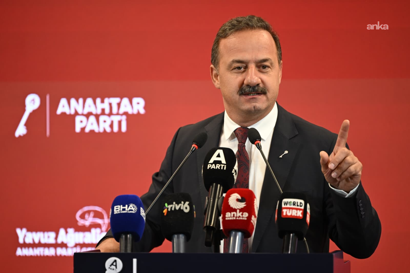 Ağıralioğlu: "Hiç kimse unutmasın ki; biz bu milletten de ona hizmet etme aşkımızdan da asla vazgeçmeyiz"