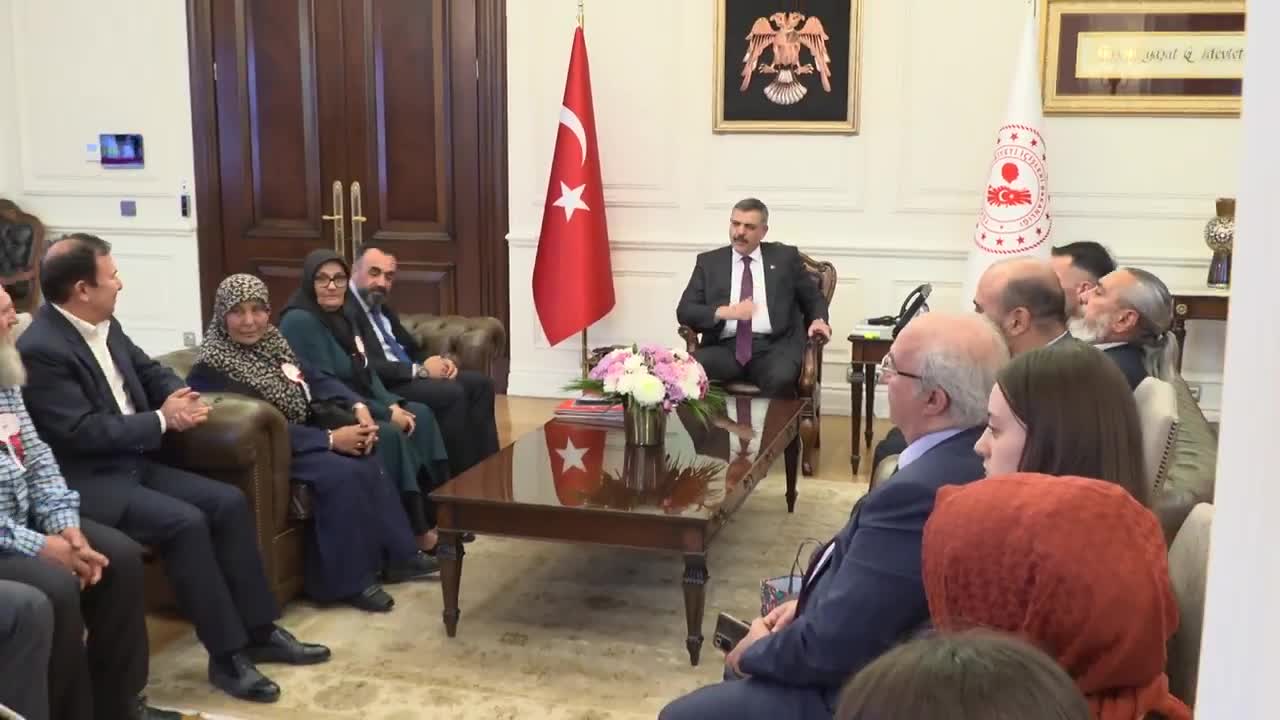 İçişleri Bakanı Çiftçi, Türkiye Gazi ve Şehit Aileleri Vakfı heyeti ile görüştü