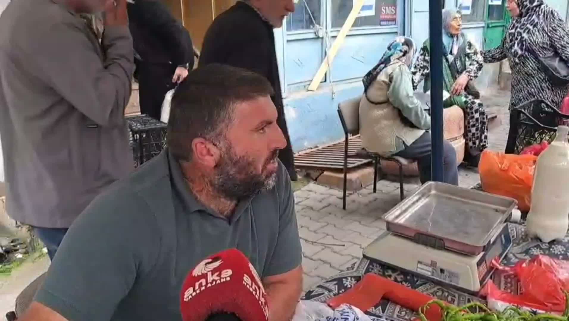 Artvin pazarında yurttaş dertli: “Yakıt zammı sofraya da yansıyor”