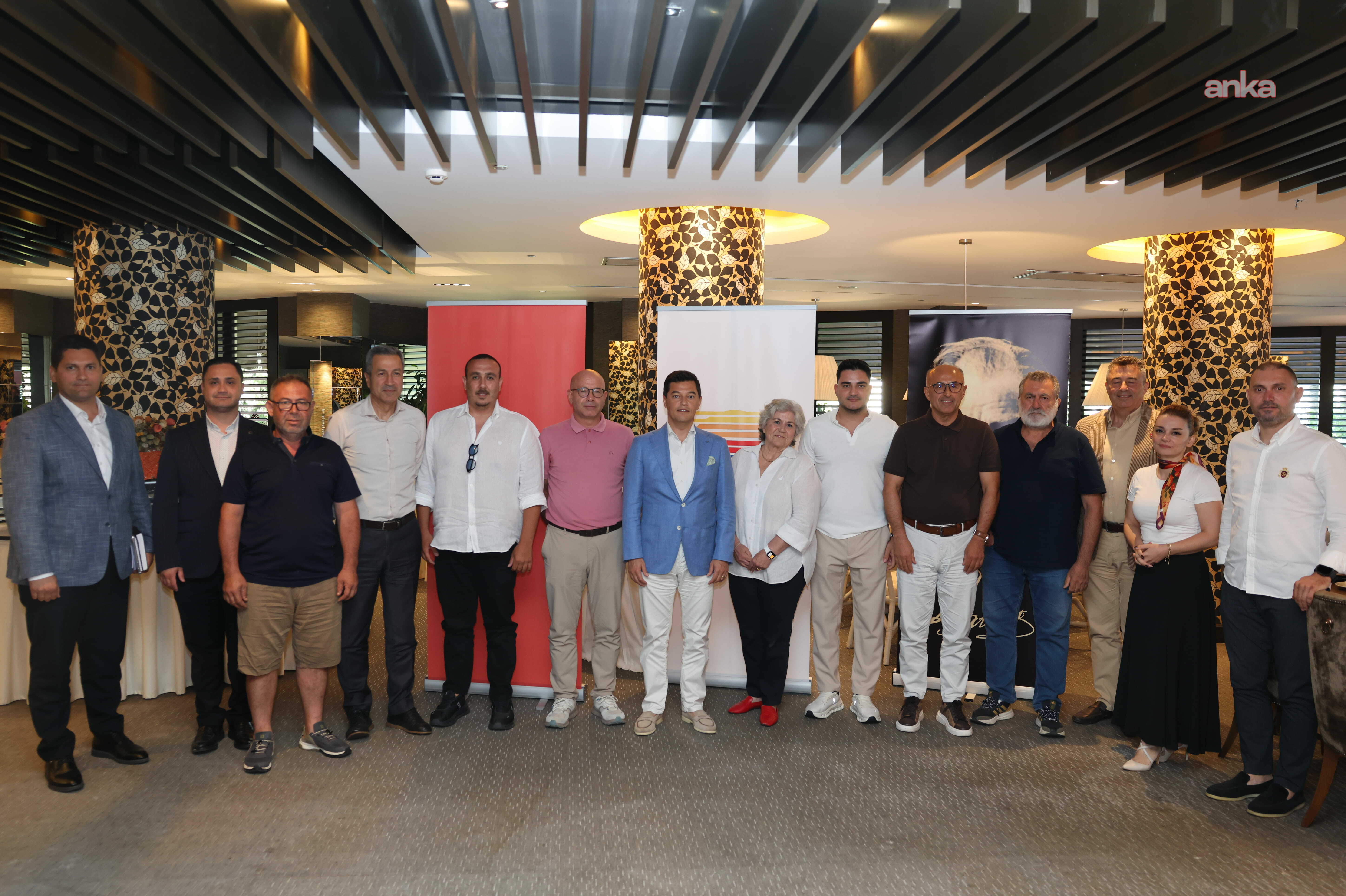 Marmaris'te turizm sektörünün sorunları ele alındı