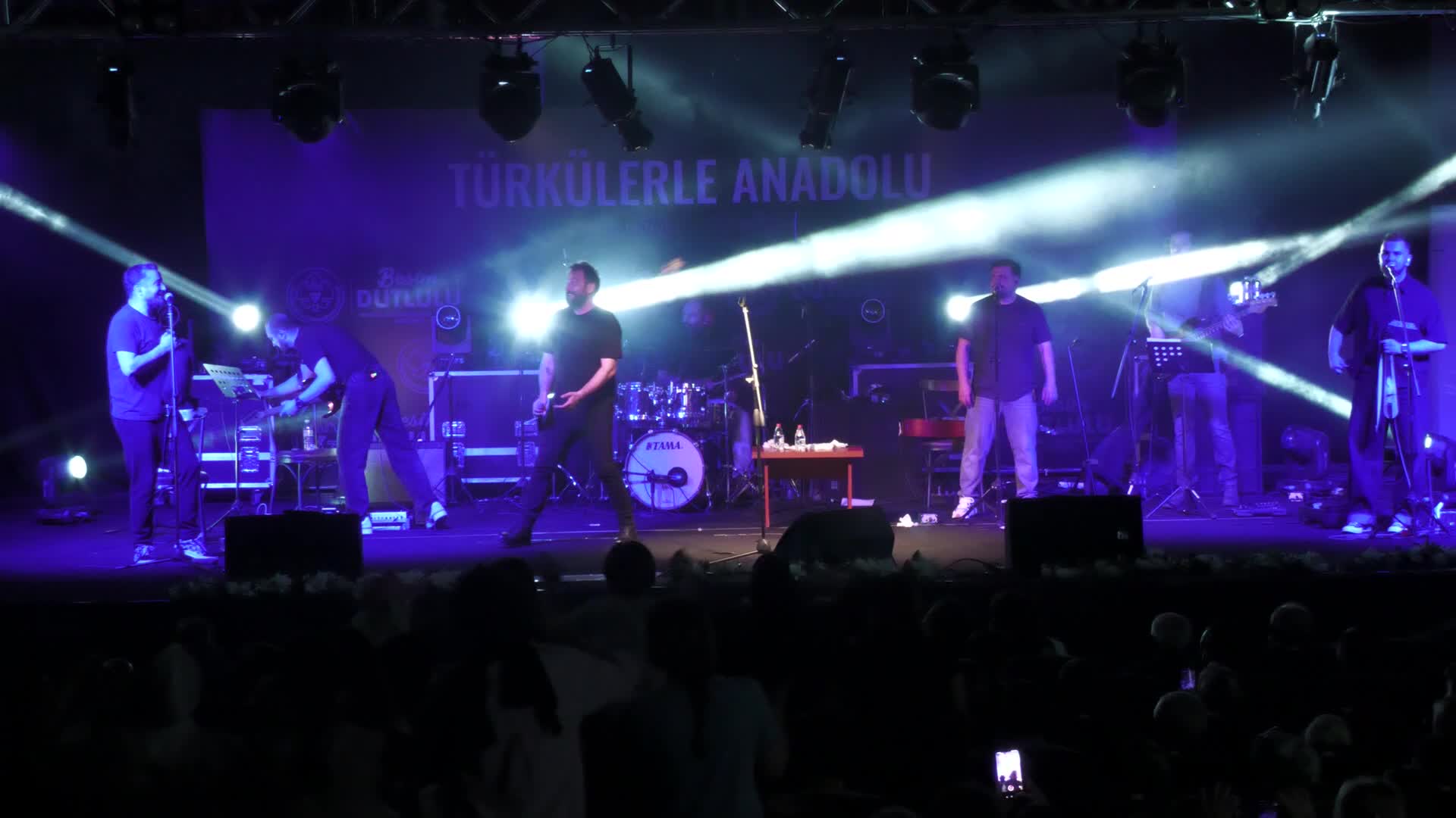 Manisa’da “Türküler ile Anadolu” konser serisi, Karadeniz ezgileriyle devam etti