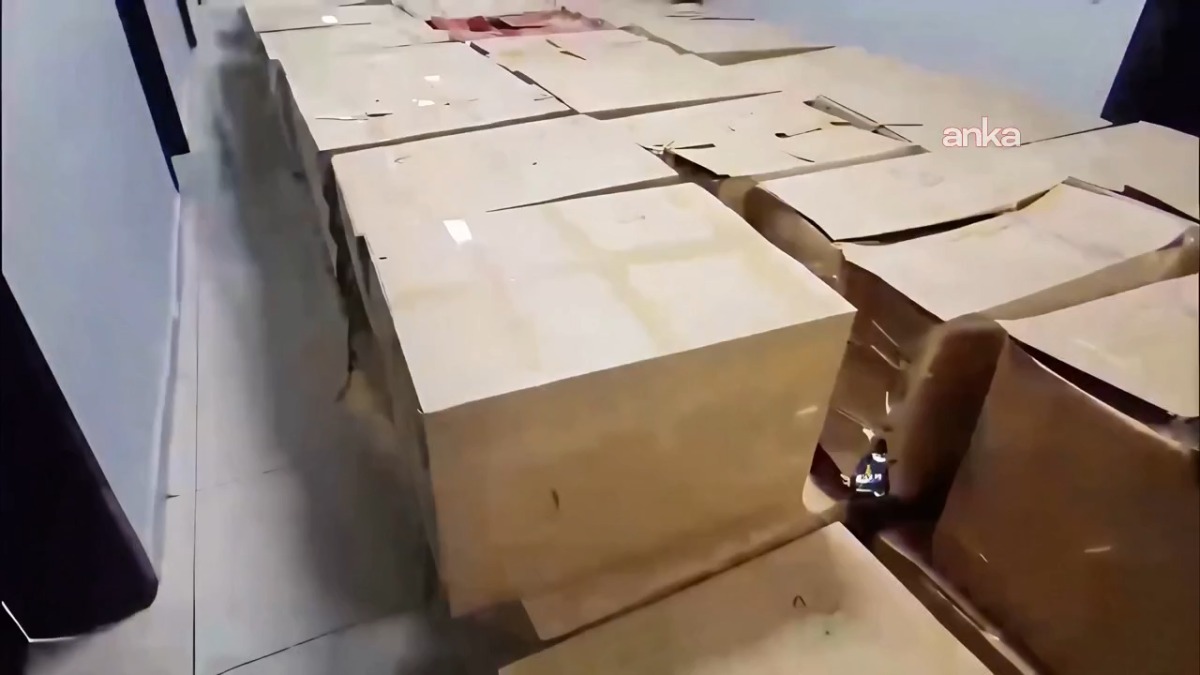 985 kilogram uyuşturucu ele geçirildi