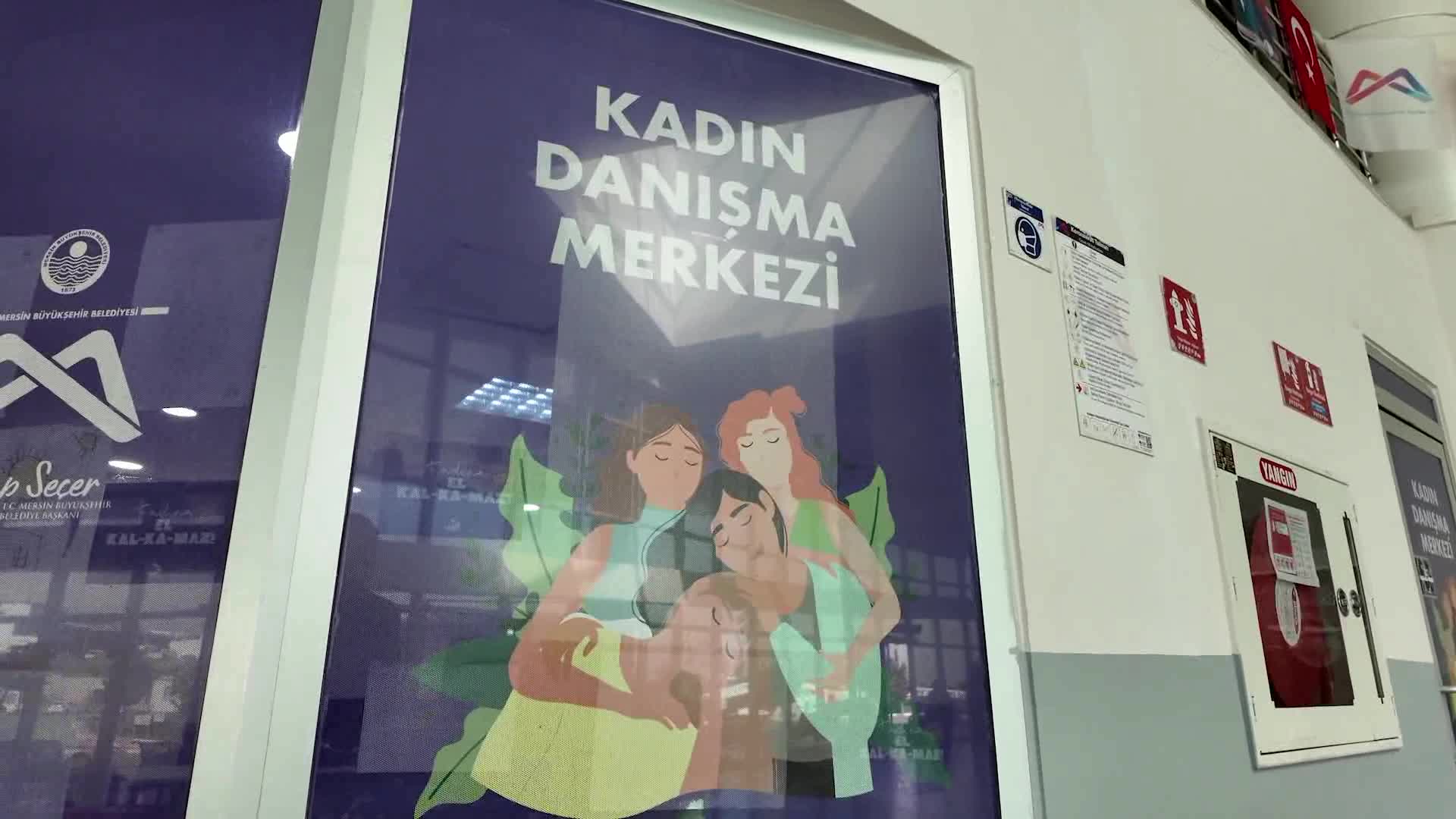 Mersin Büyükşehir Belediyesi’nin “Kadın Danışma Merkezleri” kadınlara güvenli destek sunuyor