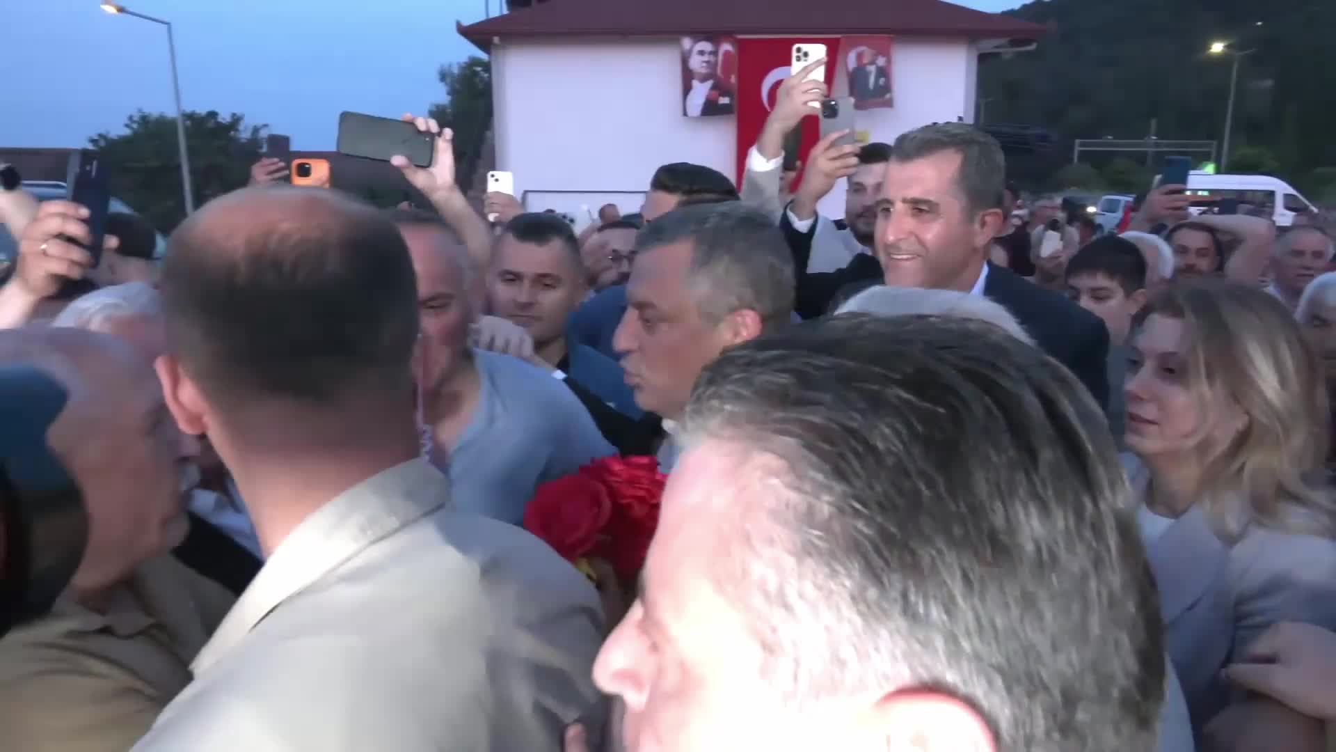 Özgür Özel, Amasya Taşova'da konuştu: Bu yürüyüş, bir iktidar yürüyüşü