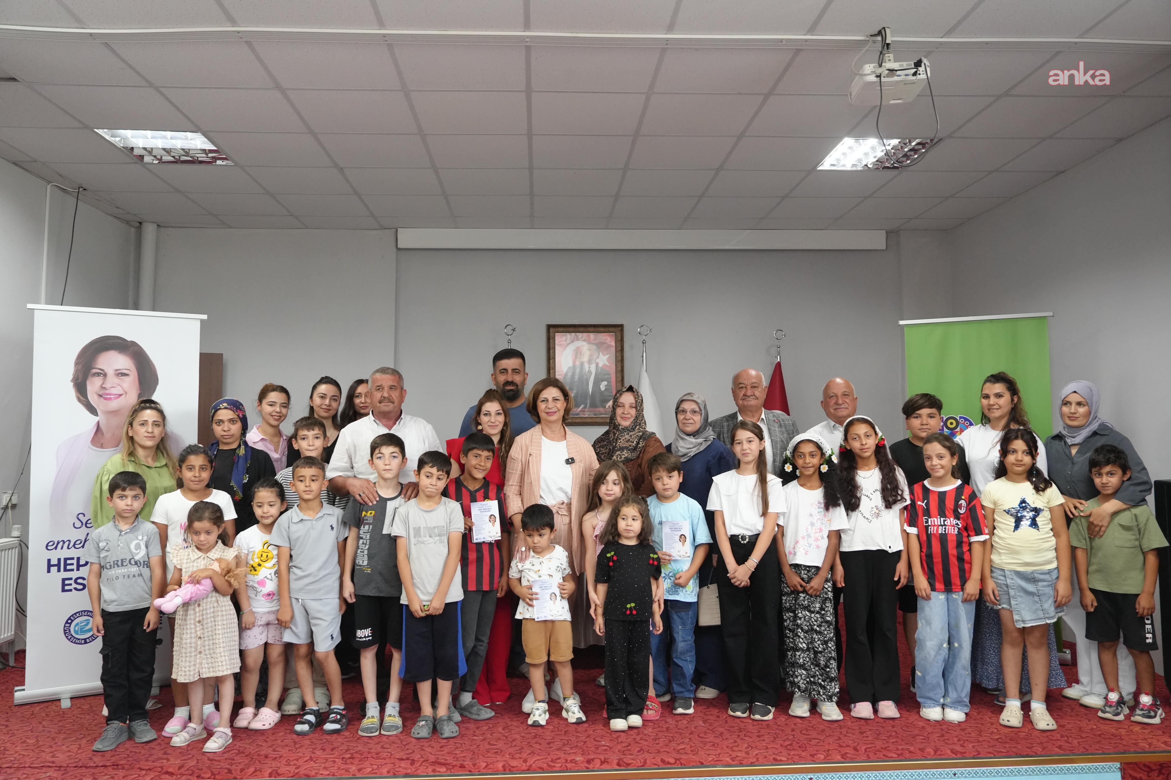 Eskişehir’de öğrencilere yeni eğitim yılı öncesi kırtasiye desteği