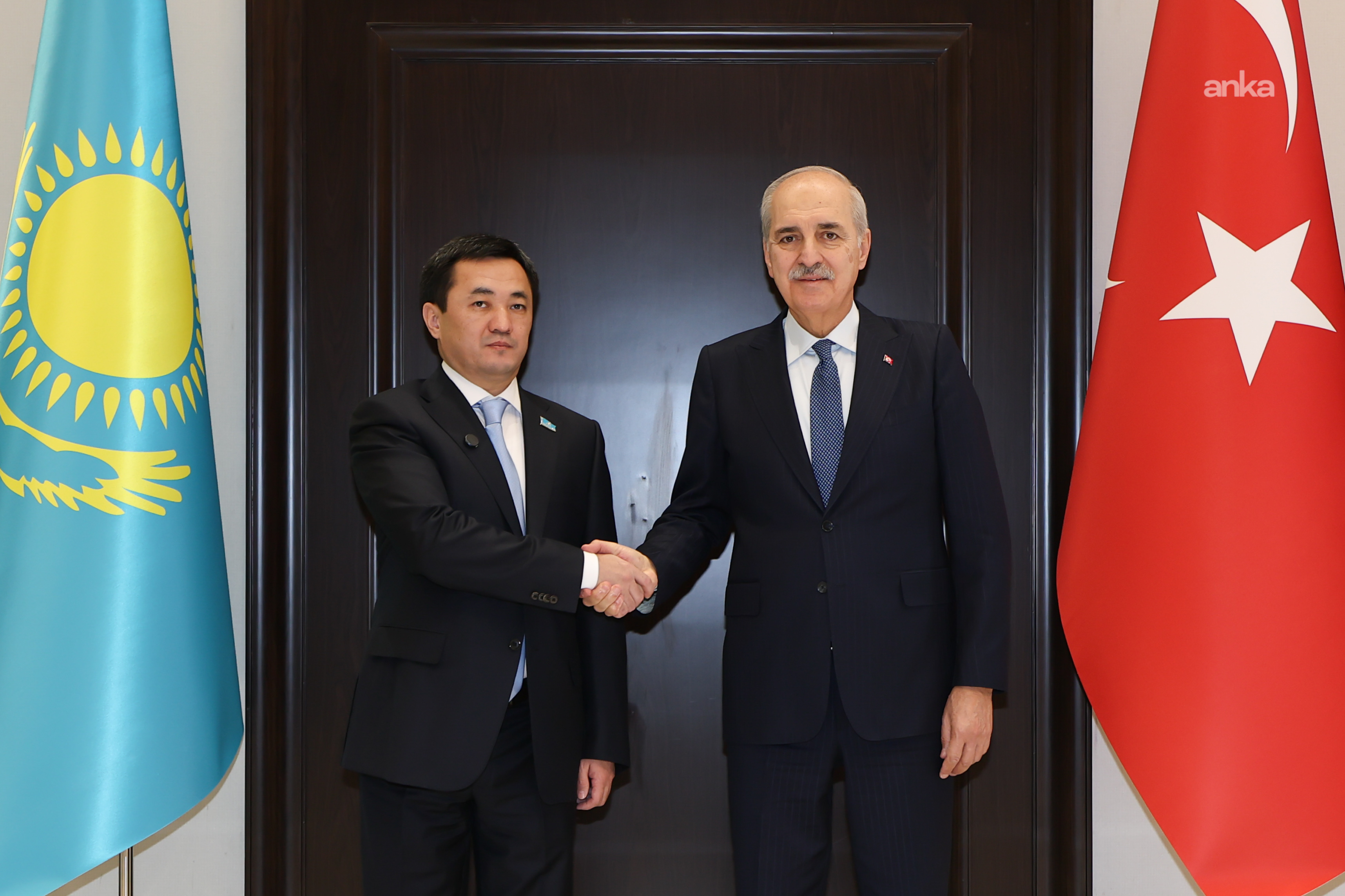 TBMM Başkanı Kurtulmuş, Kazakistan Kurultay Başkanı Dadebay ile görüştü